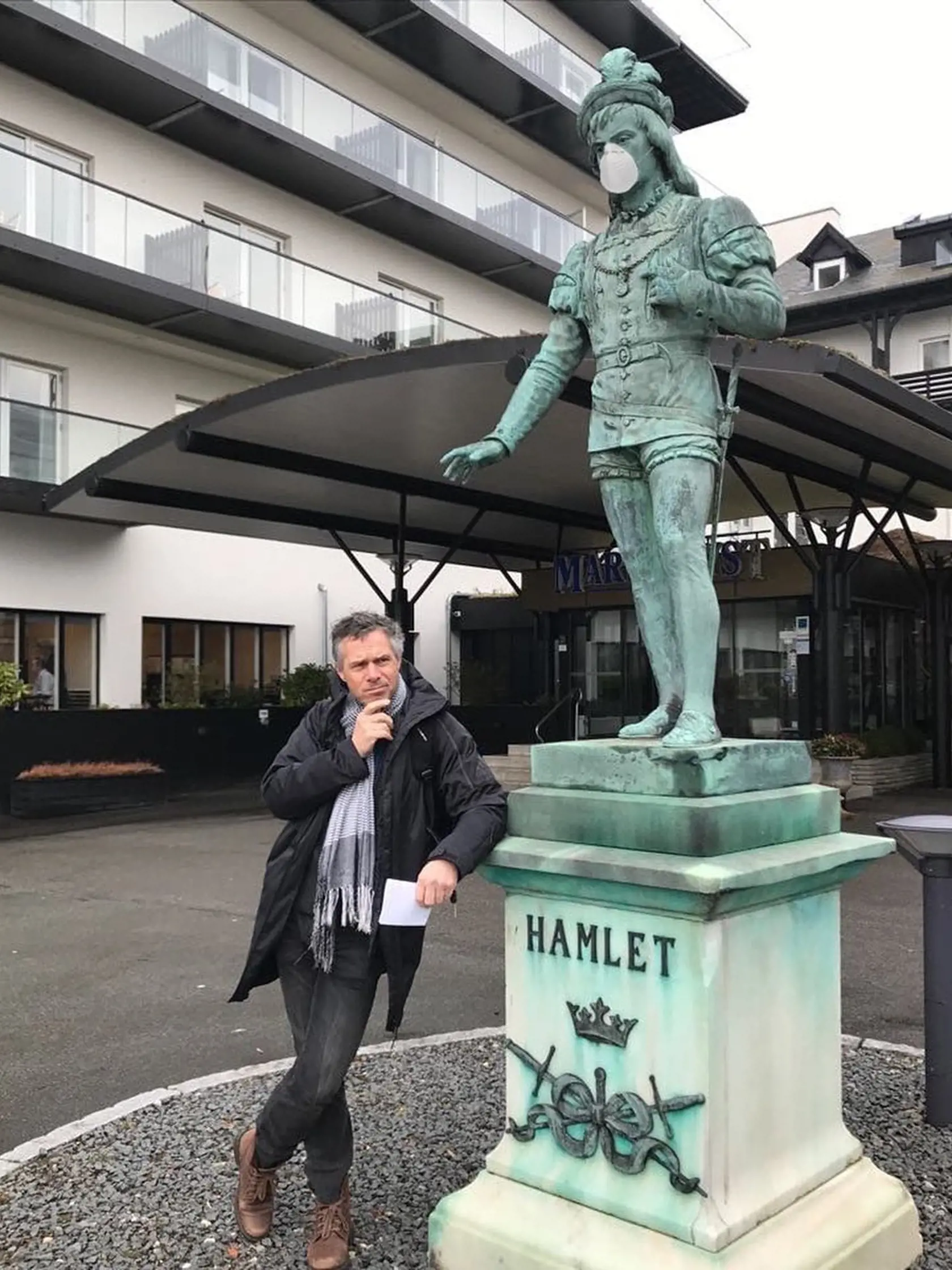 Janek Ledecký na sociálnych sieťach.