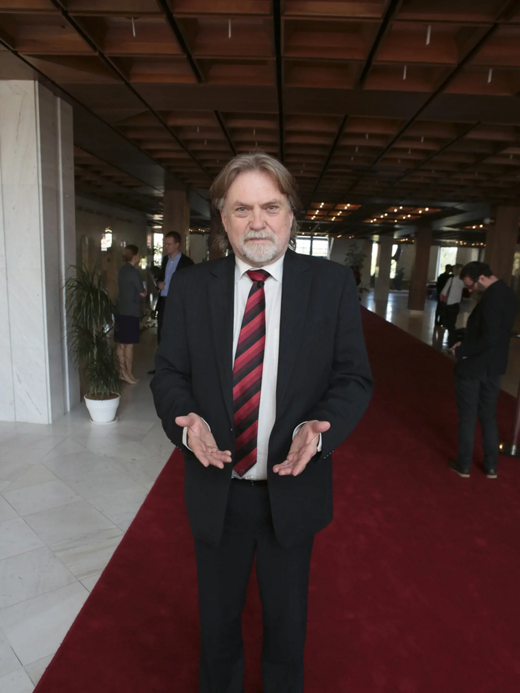 Prvoaprílové žarty neobchádzajú ani našich politikov.