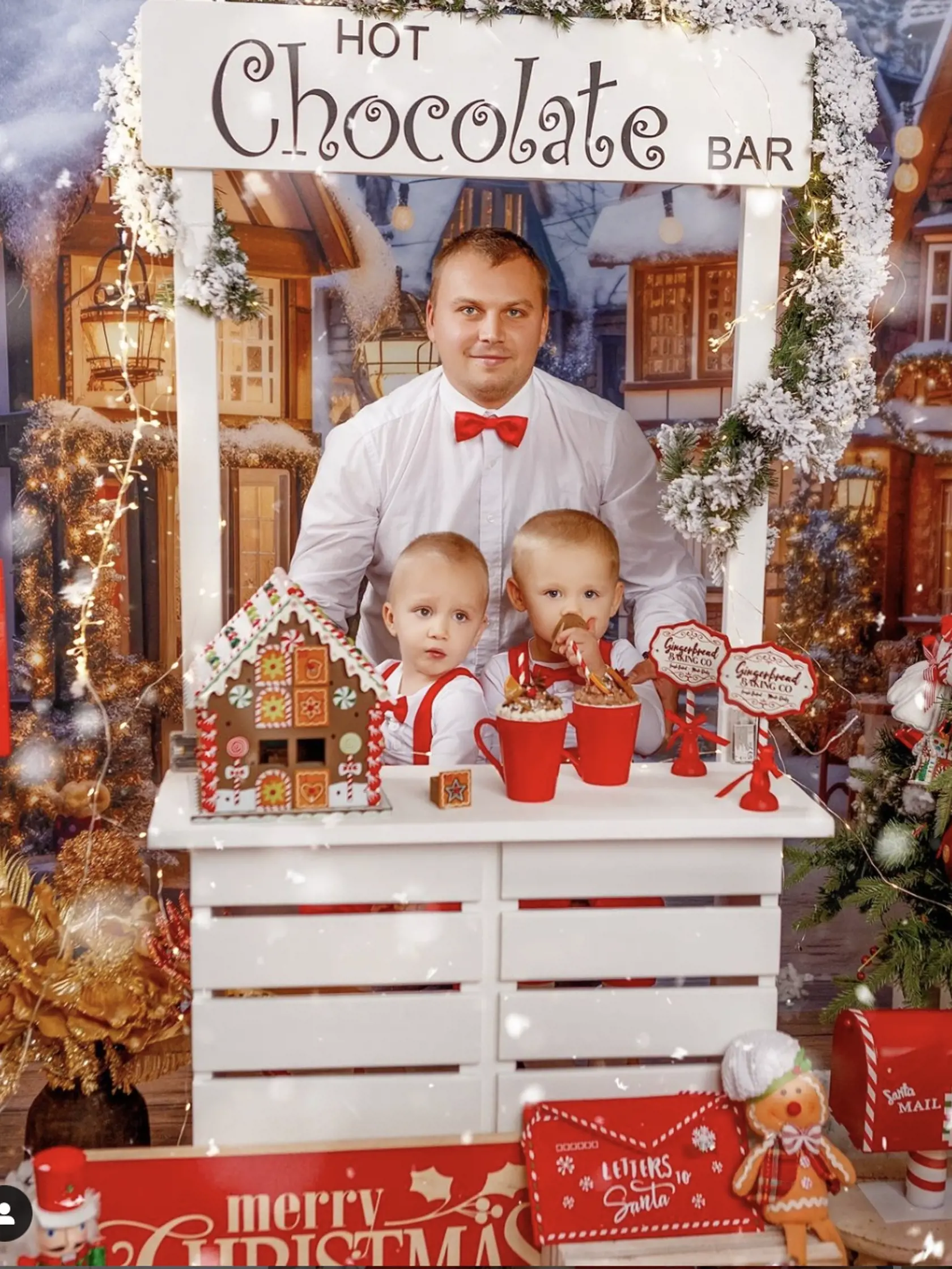 Chlapci sa dali odfotiť s tatikom.
