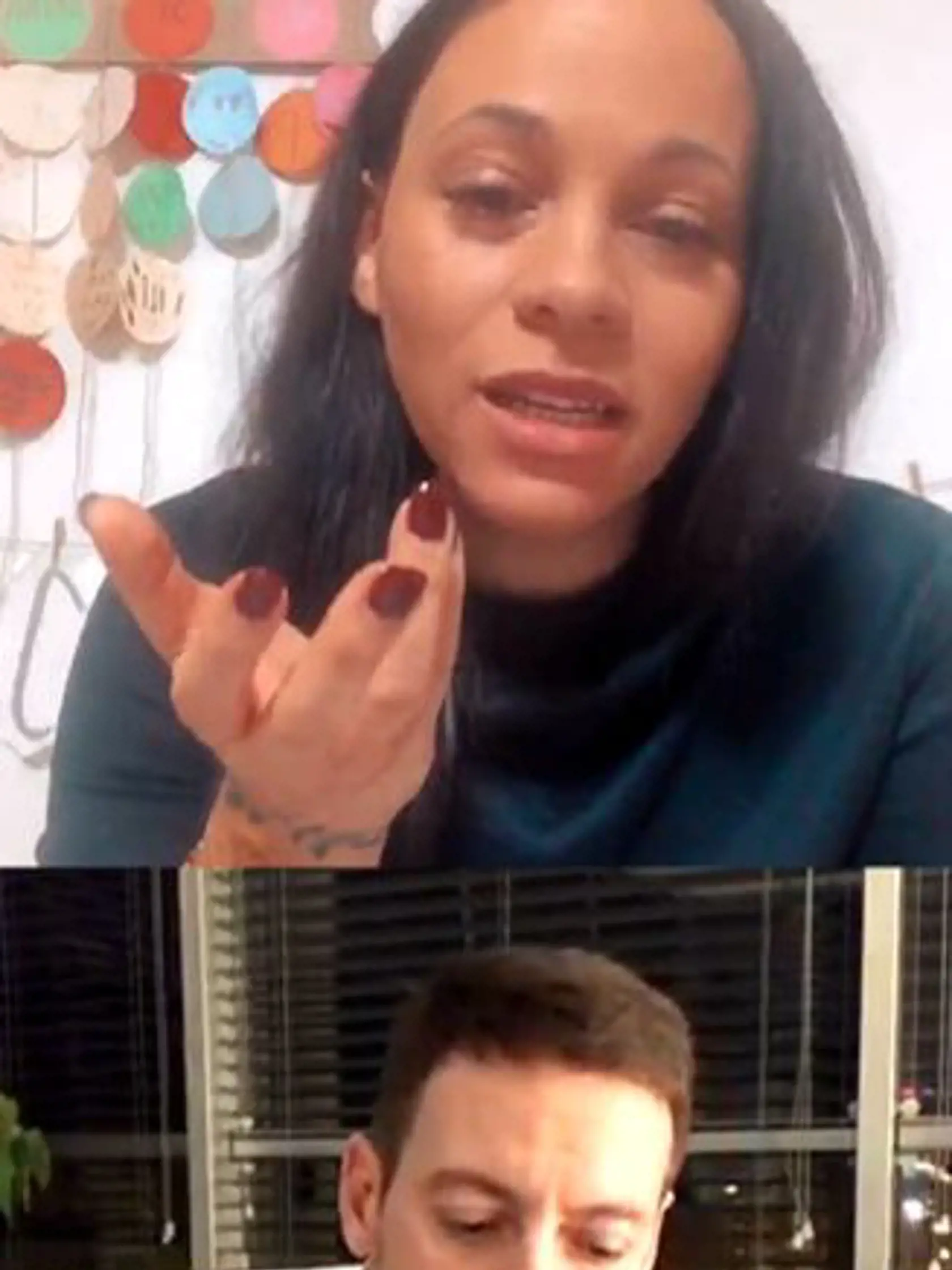 Speváčka Tina počas živého vysielania na Instagrame.