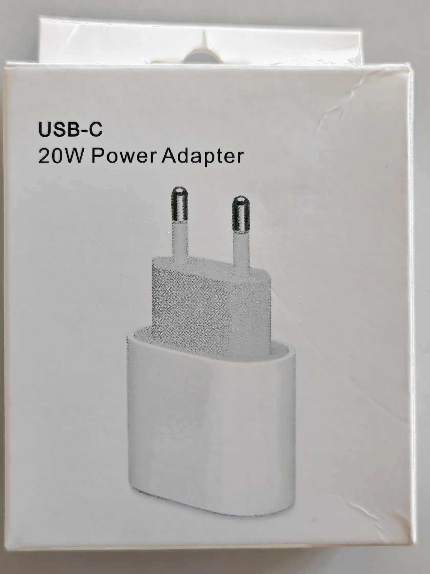 Adaptér Salcomp, model/typ A2347 EMC 3621
