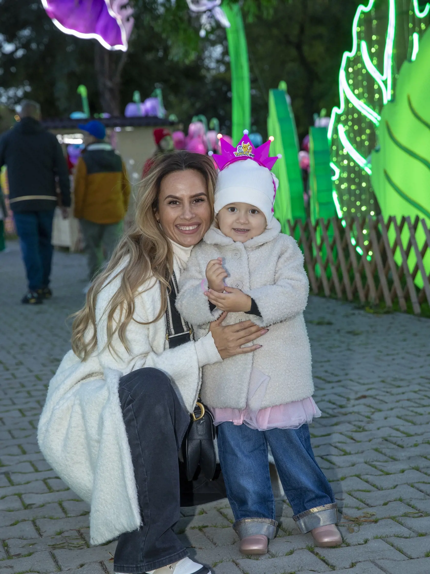  Na snímke je otvorenie najväčšieho svetelného a zábavného parku v Európe Winter Wonderland na dostihovom závodisku v Bratislave.