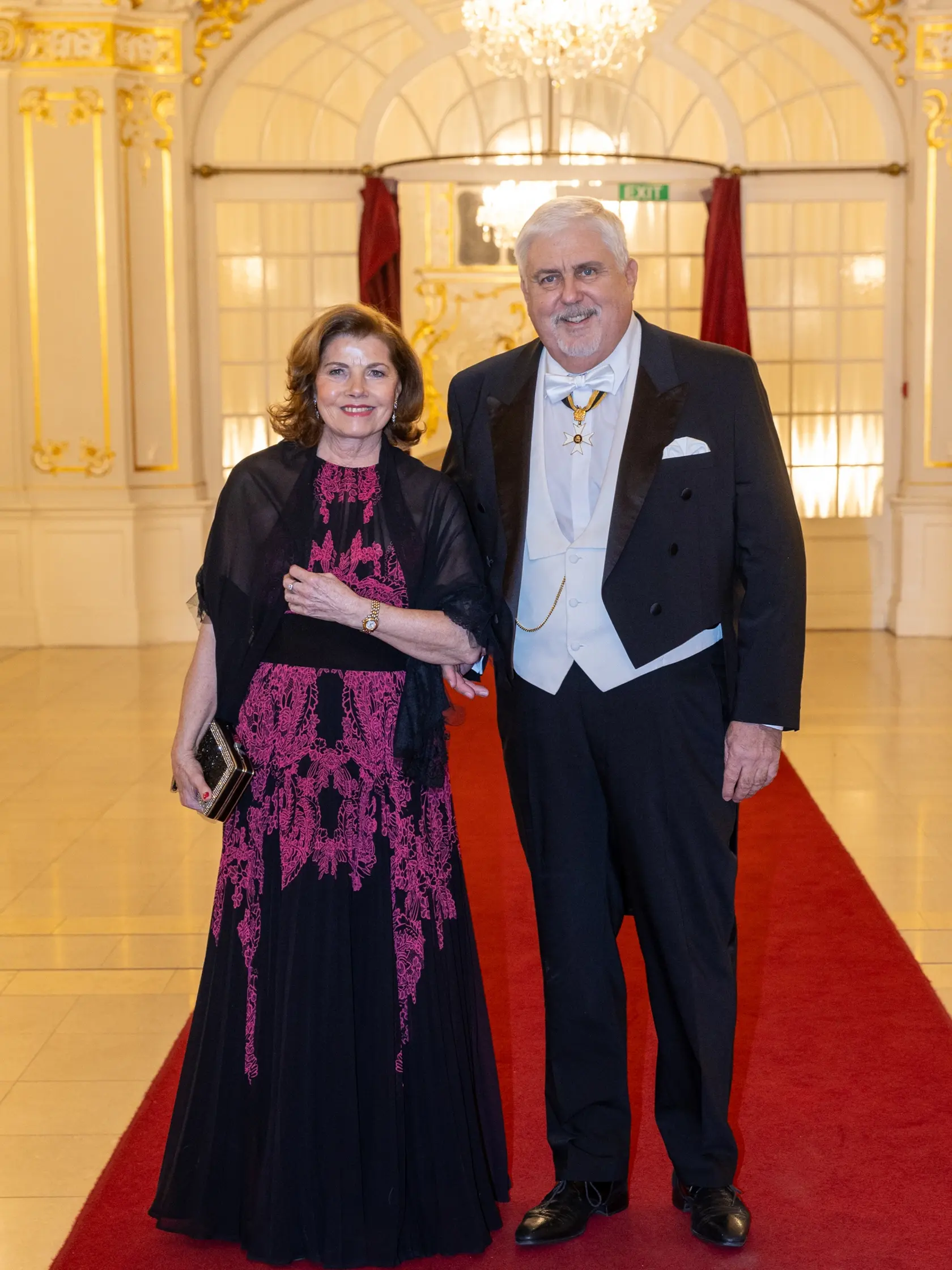 Jubilejný 20. ročník Prešporského bálu. Na snímke Oliver Andrásy s manželkou.