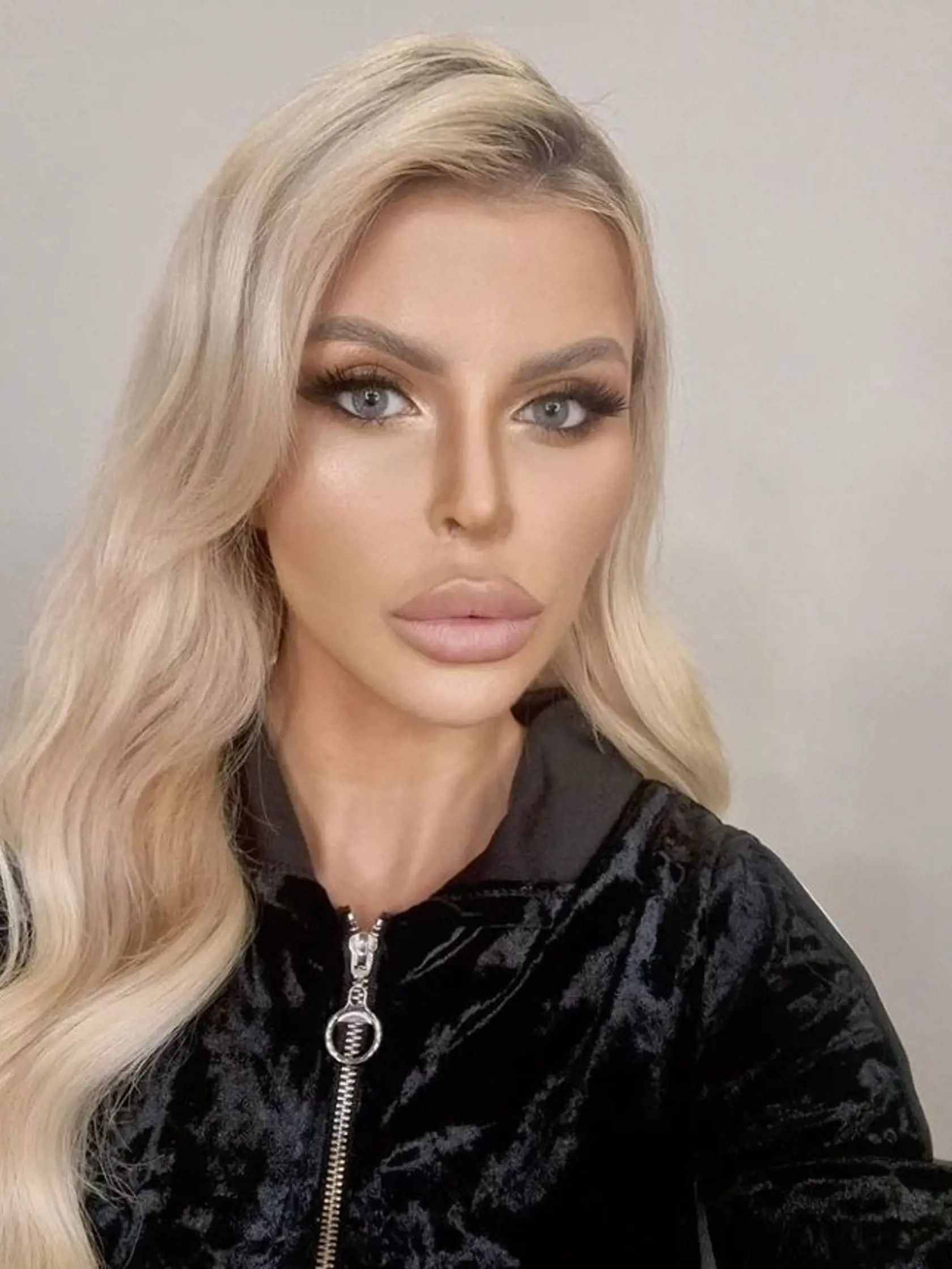 Lela Vémola
