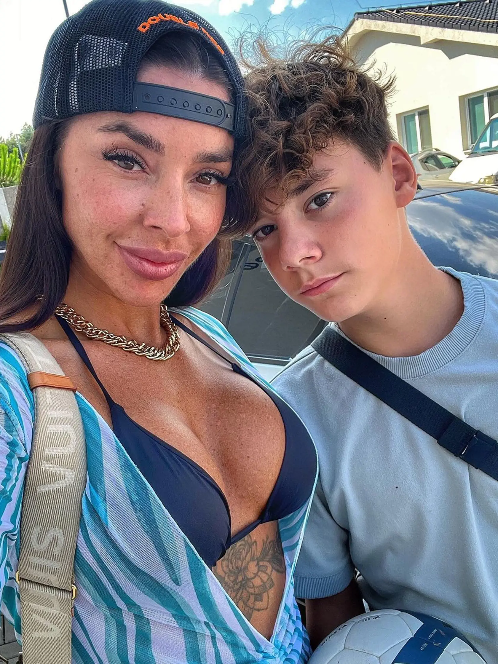 Júlia Švehlová so synom