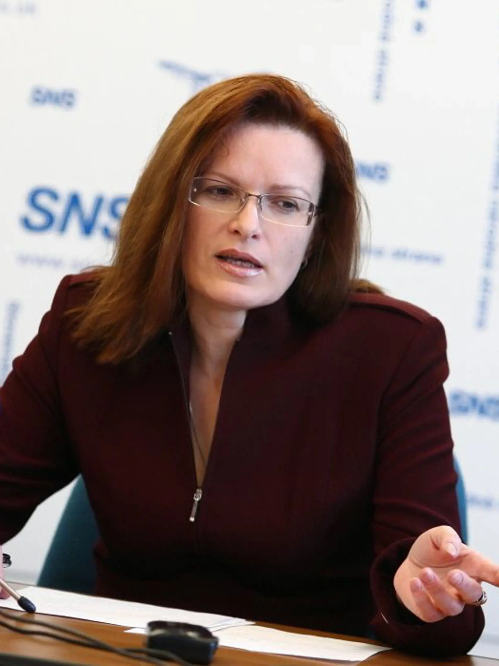 Adela Vinczeová pomstila Annu Belousovovú a pred televíznymi kamerami strelila facku Igorovi Matovičovi.
