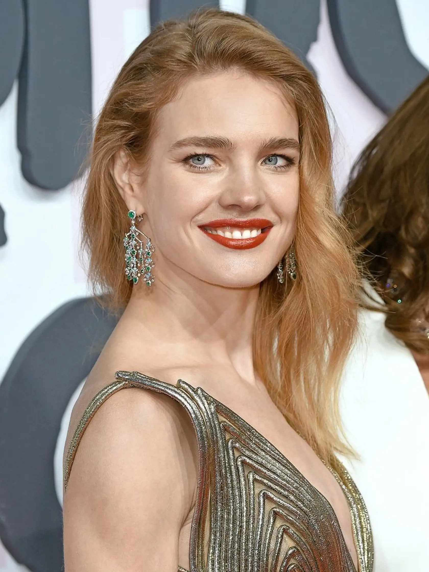 Natalia Vodianova (36) červeným rúžom zachráni situáciu. 