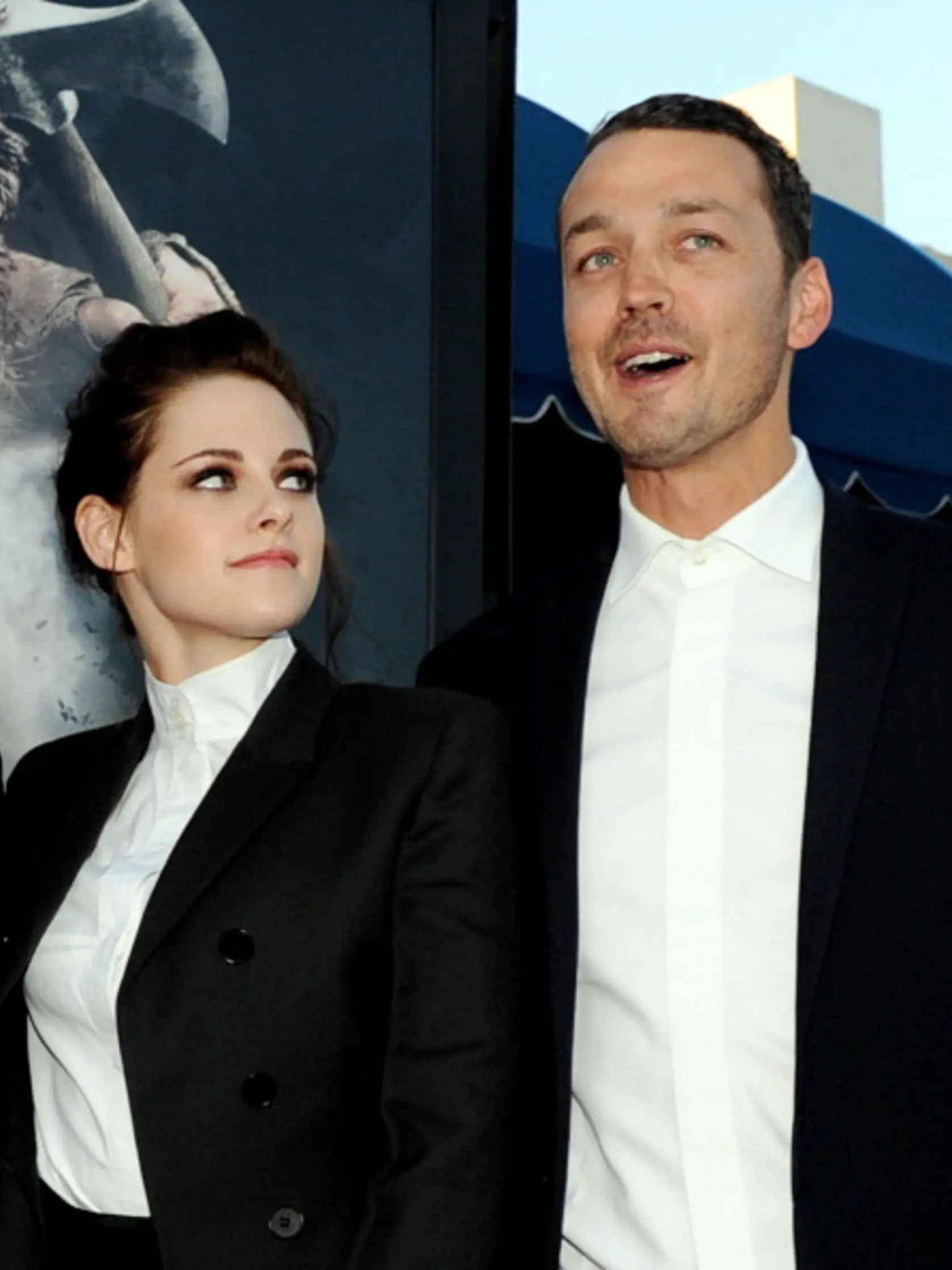 Kristen Stewart mala románik s režisérom filmu Snehulienka a lovec, Rupertom Sandersom.