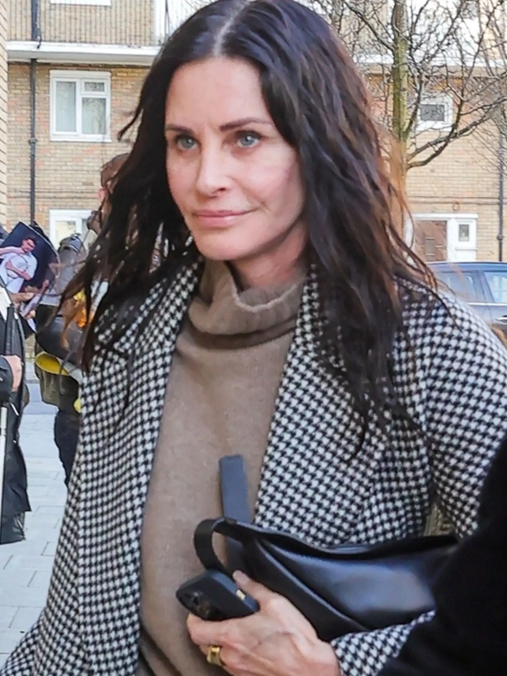 Detail odhalil nepodarené plastiky na tvári herečky Courteney Cox.