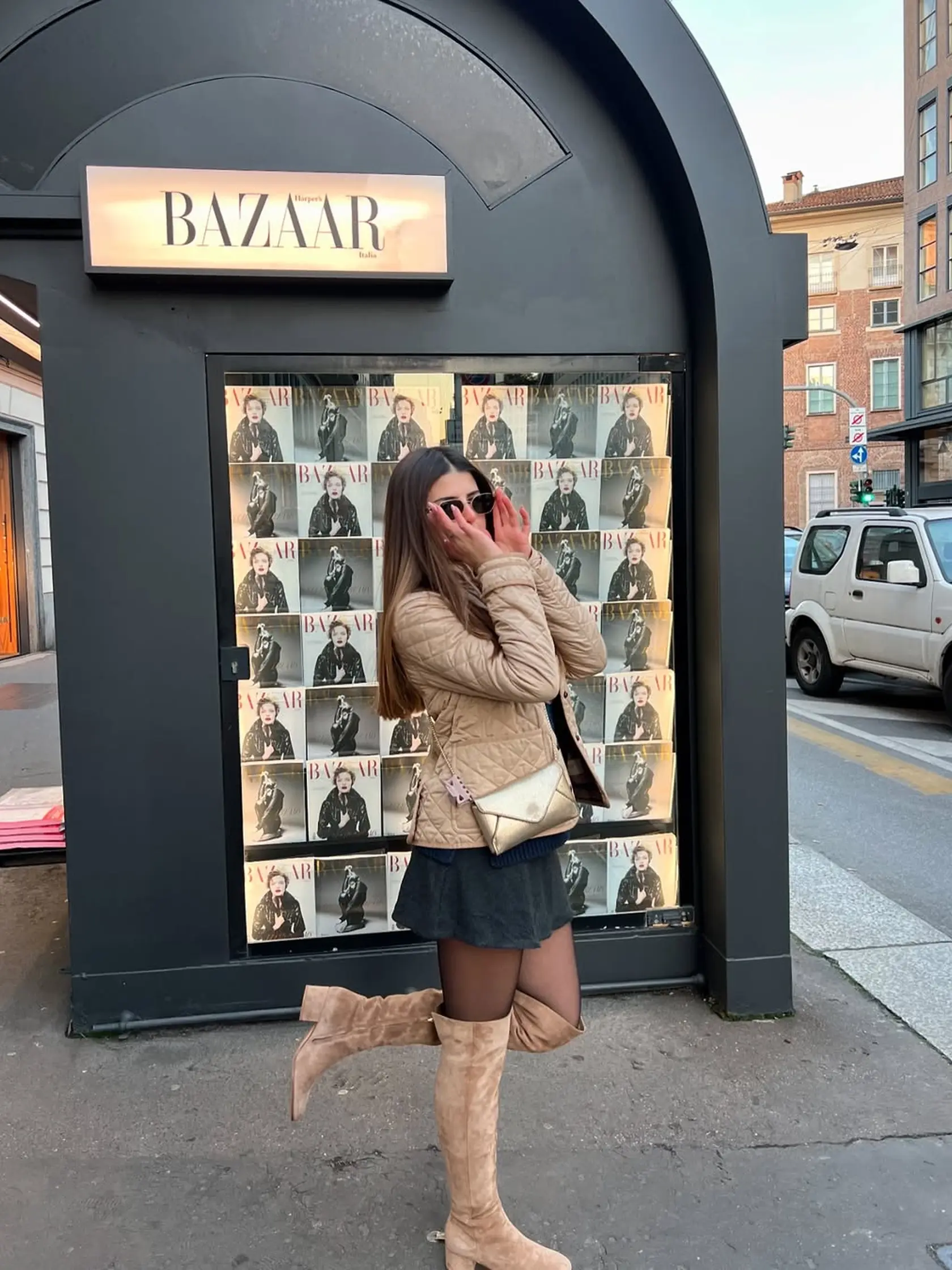 Zeynep Selimoglu alias Kiraz Elibol hrala malé dievčatko, ktoré ale v druhej sérii výrazne podrástlo. No dnes má 18 rokov a sotva by ste ju spoznali.