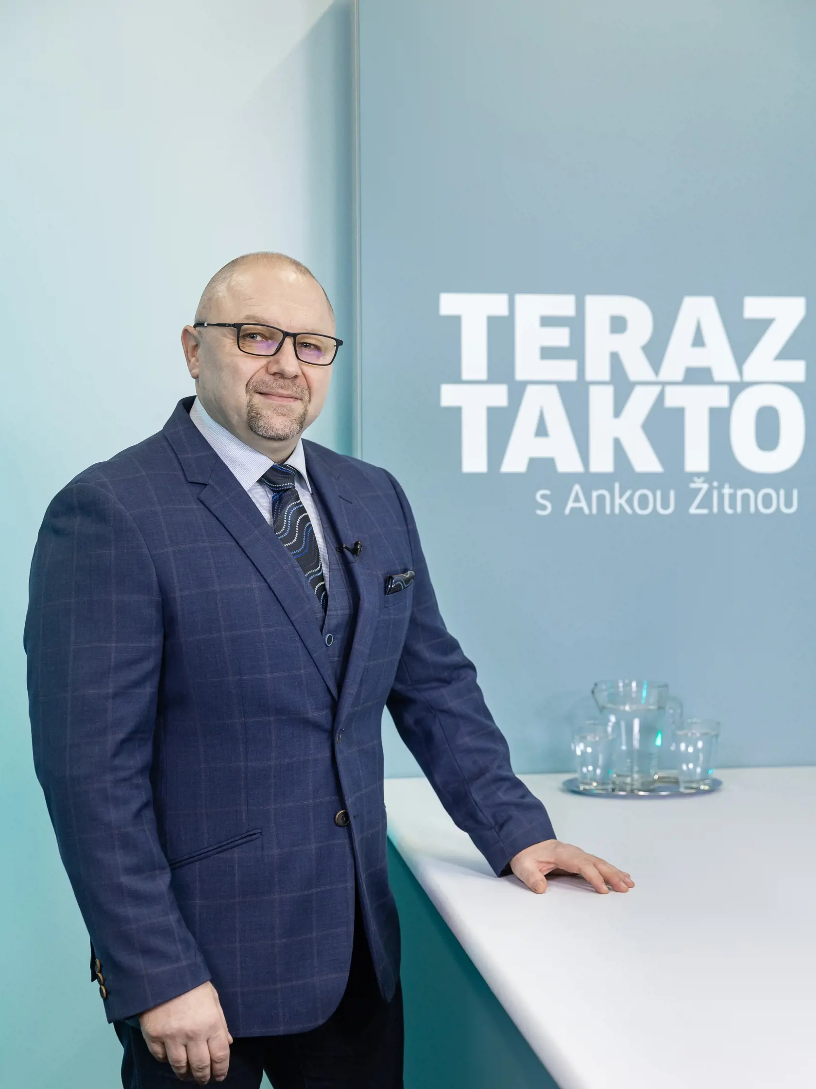 Diskusná relácia "Teraz Takto s Ankou Žitnou", ktorej hosťom bol Martin Ribár. Advokát hovoril o zákulisných praktikách výsluchov a väzby.