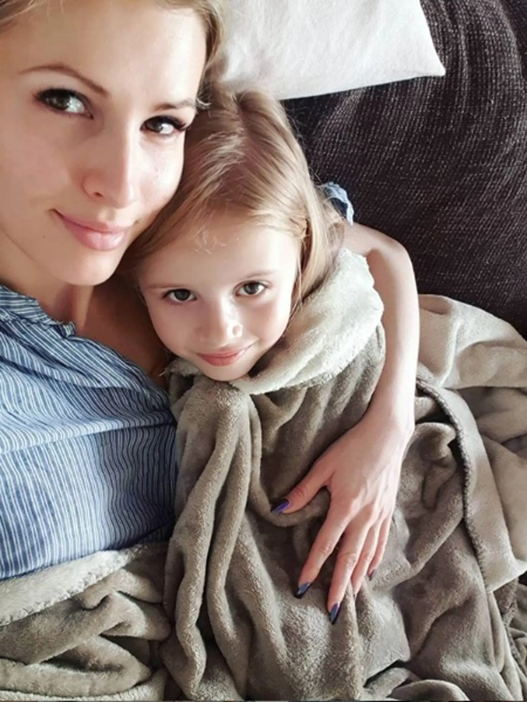 Mirka je doma bez dcérky.
