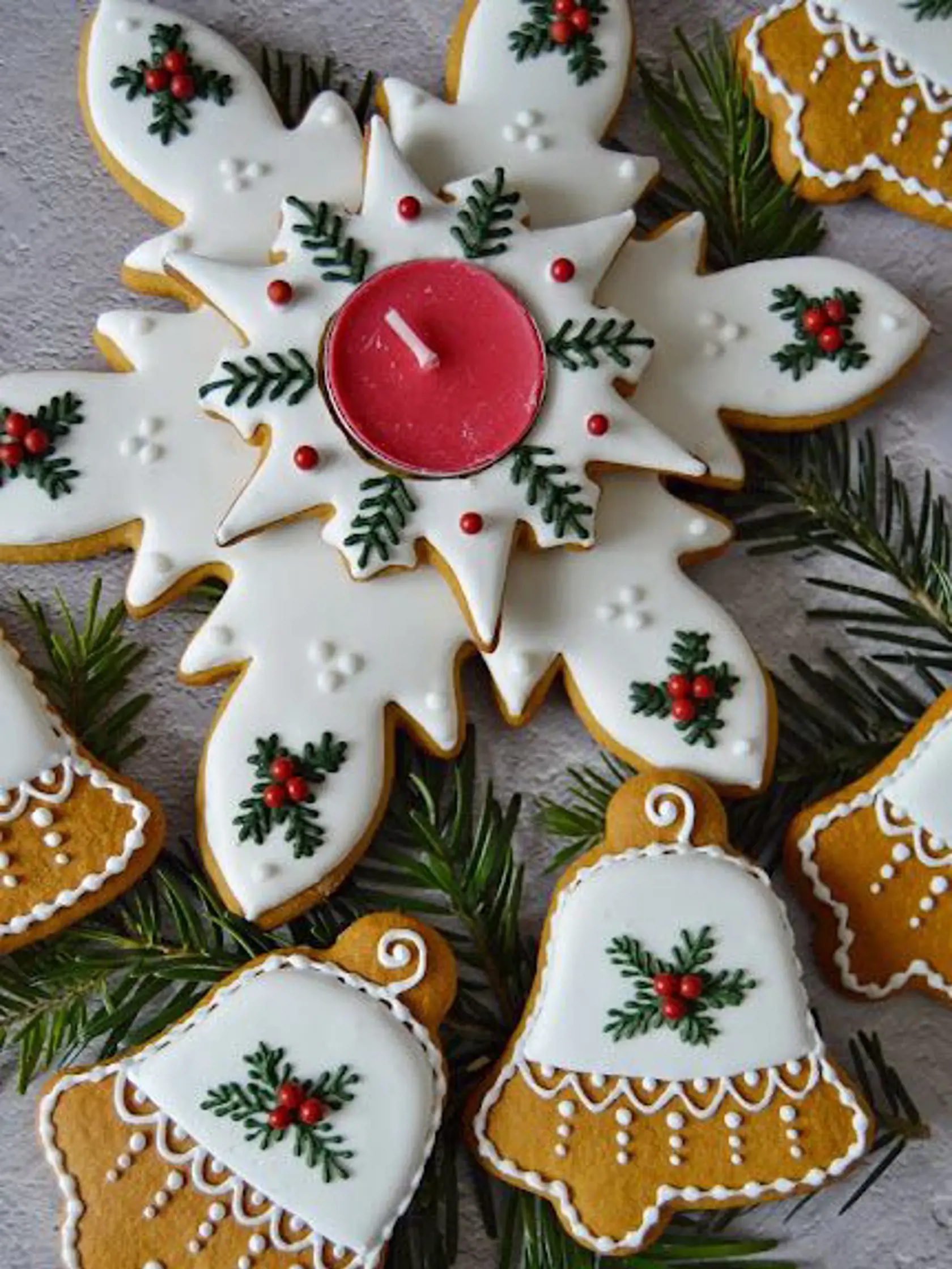 Medovníkový adventný veniec