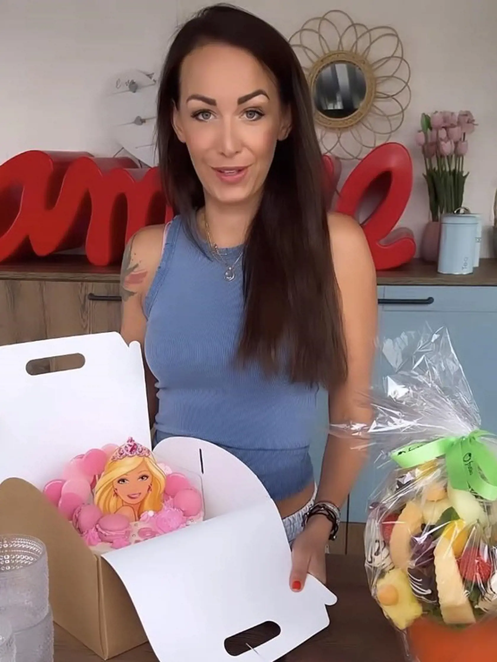 Barbie oslava malej Mii, dcéry Agáty Hanychovej a Jakuba Prachařa