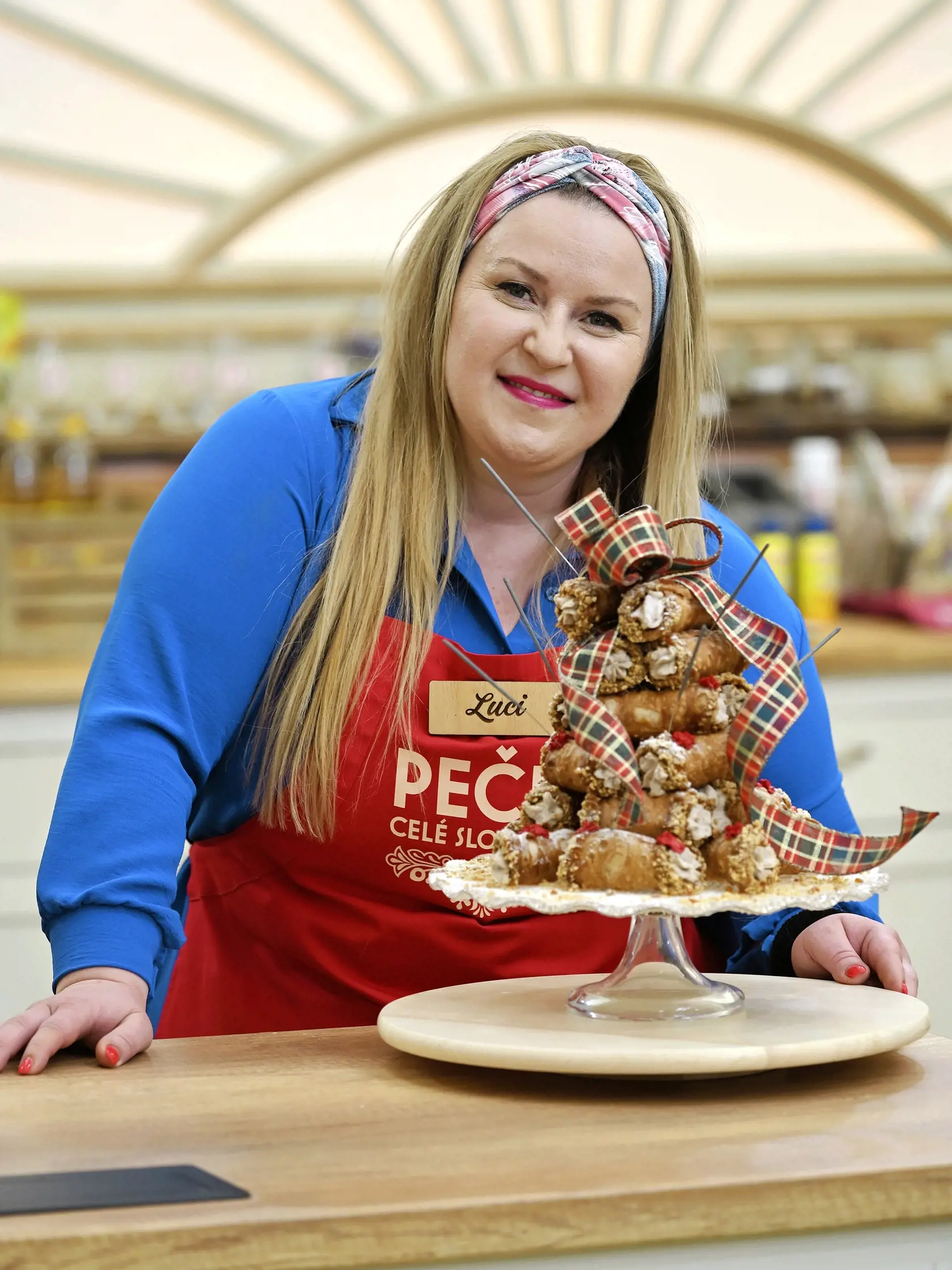 Pečie celé Slovensko - Vianočný stromček z canoli