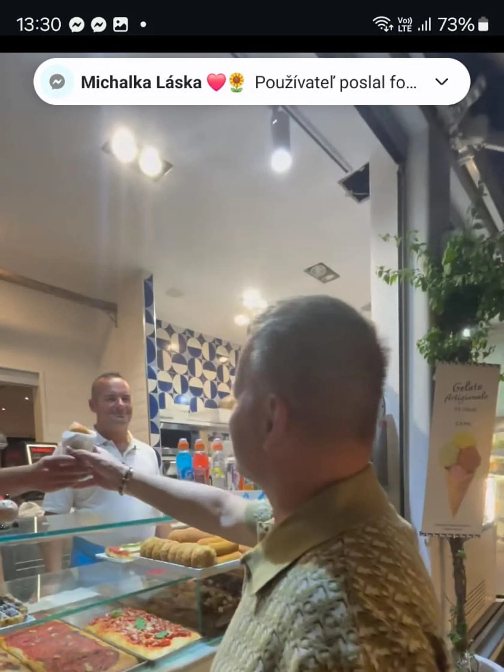 Zábery Borisa Kollára z vtipného videa.