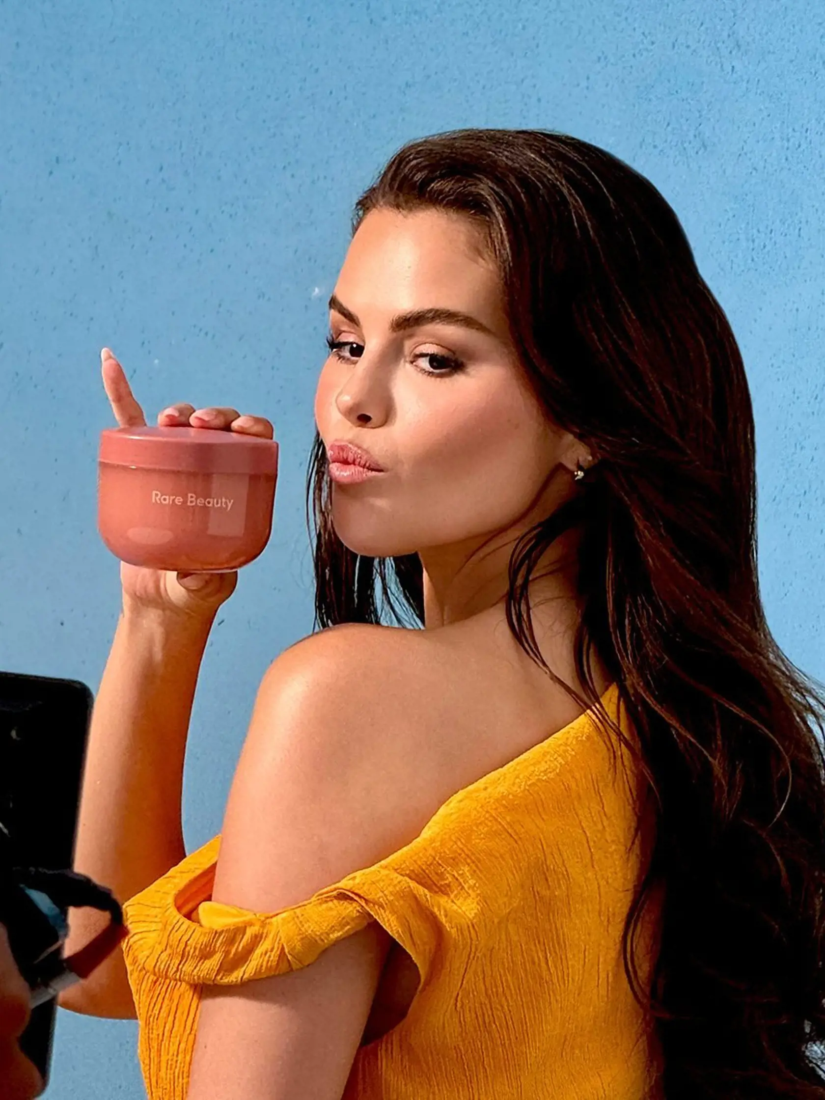 Selena Gomez je majiteľkou kozmetickej značky Rare Beauty