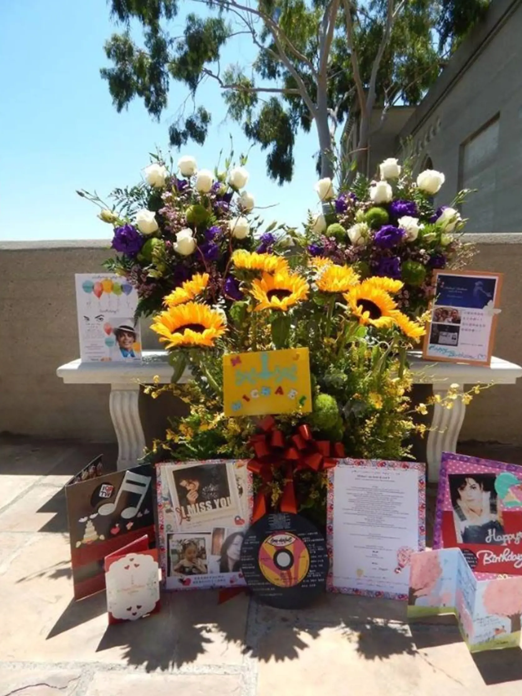 Forest Lawn Memorial Park - posledné miesto odpočinku Michaela Jacksona.