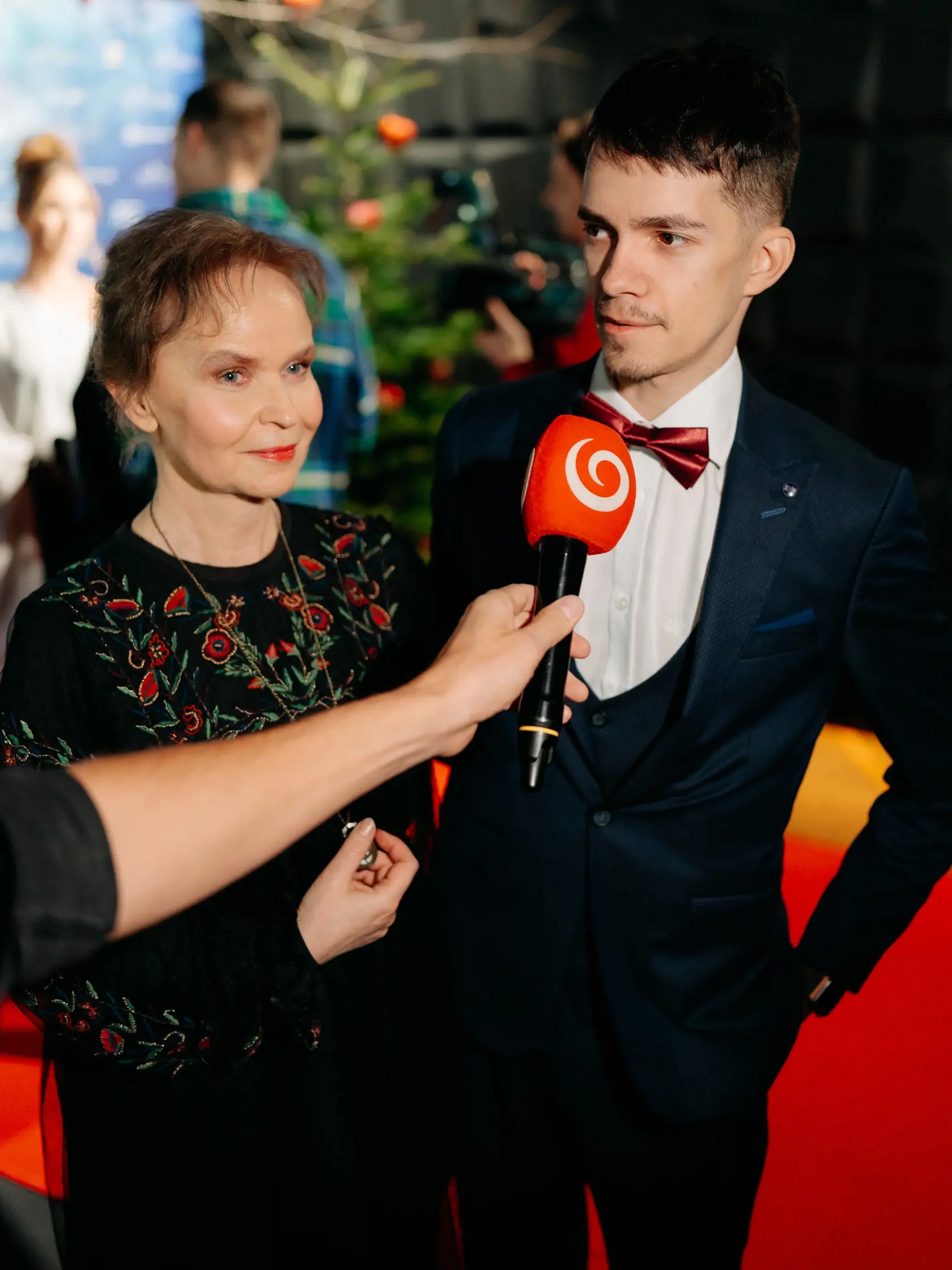 Publikum osobne pozdravila aj nezabudnuteľná Alžbetka Petra Kolevská-Vančíková.