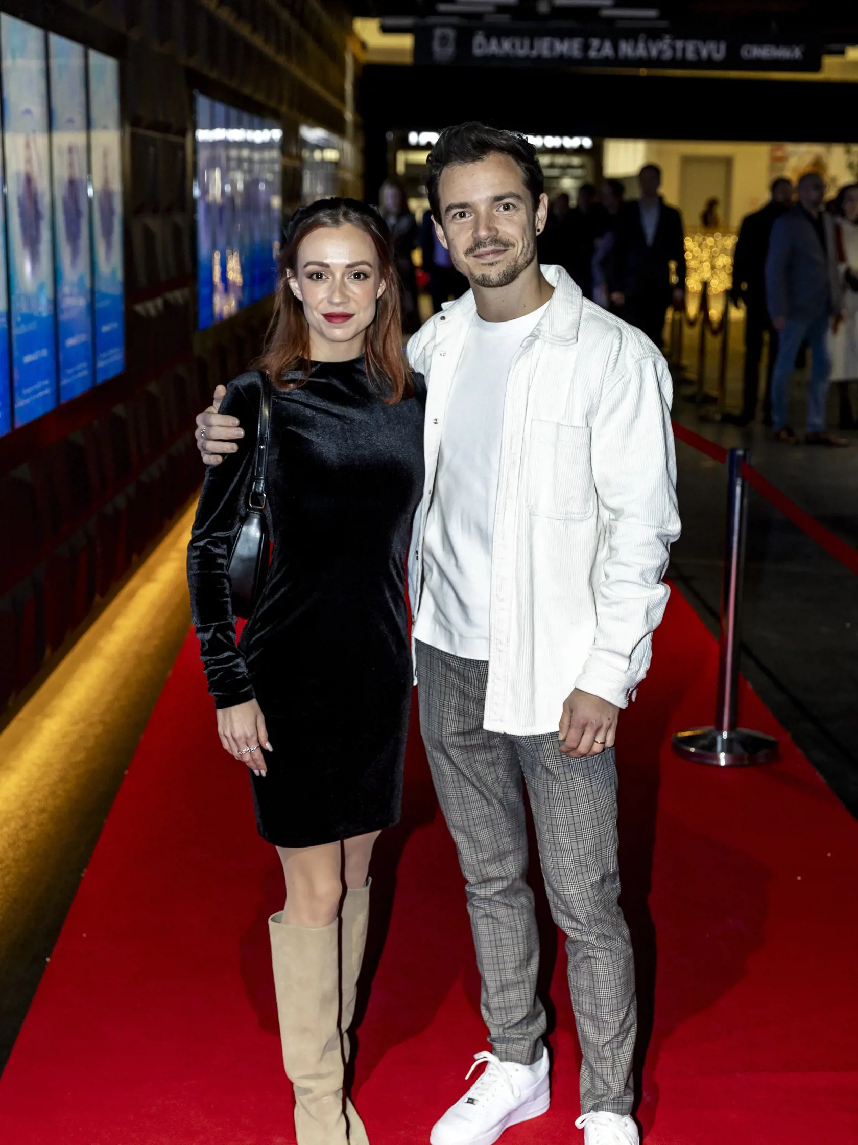 Premiéra filmu Perinbaba a Dva svety. Na snímke je Dávid Hartl. 
