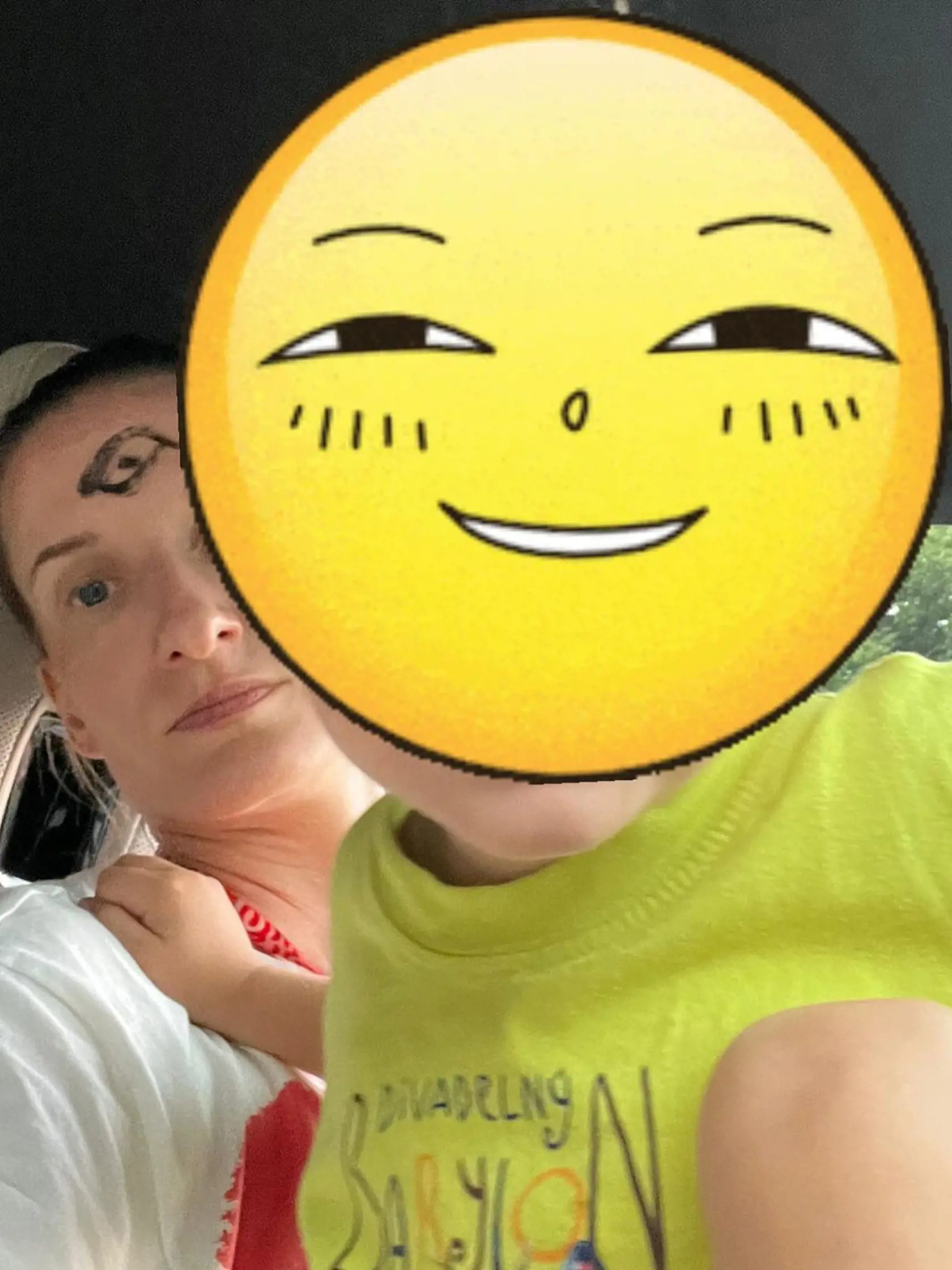 V tábore aj so synčekom: Adela sa s fanúšikmi podelila o spoločný záber s Maxíkom.