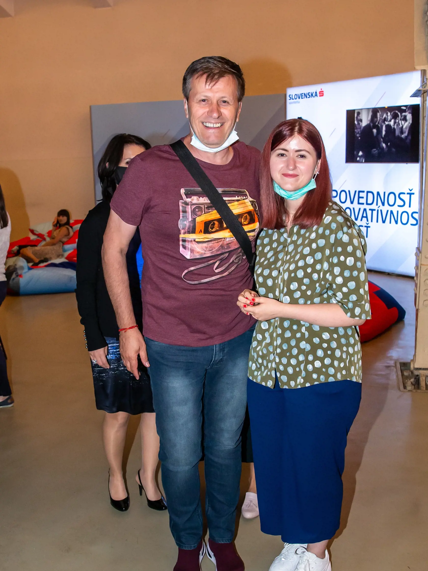 Na snímke je Julo Viršík so svojou dcérou na premiére nového dokumentárneho filmu MEKY v Starej Tržnici. 
