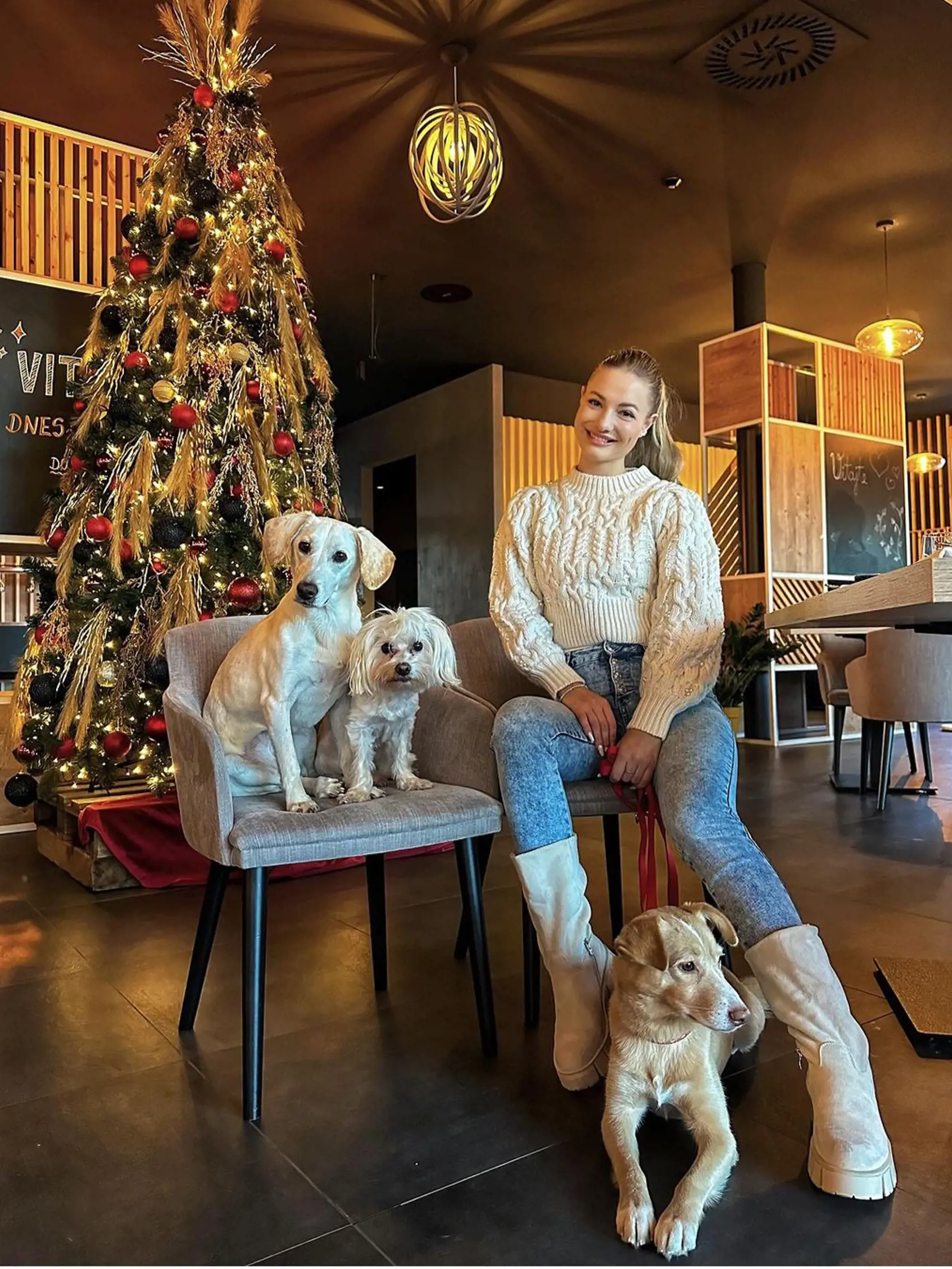 Mirka z Ruže so svojimi miláčikmi