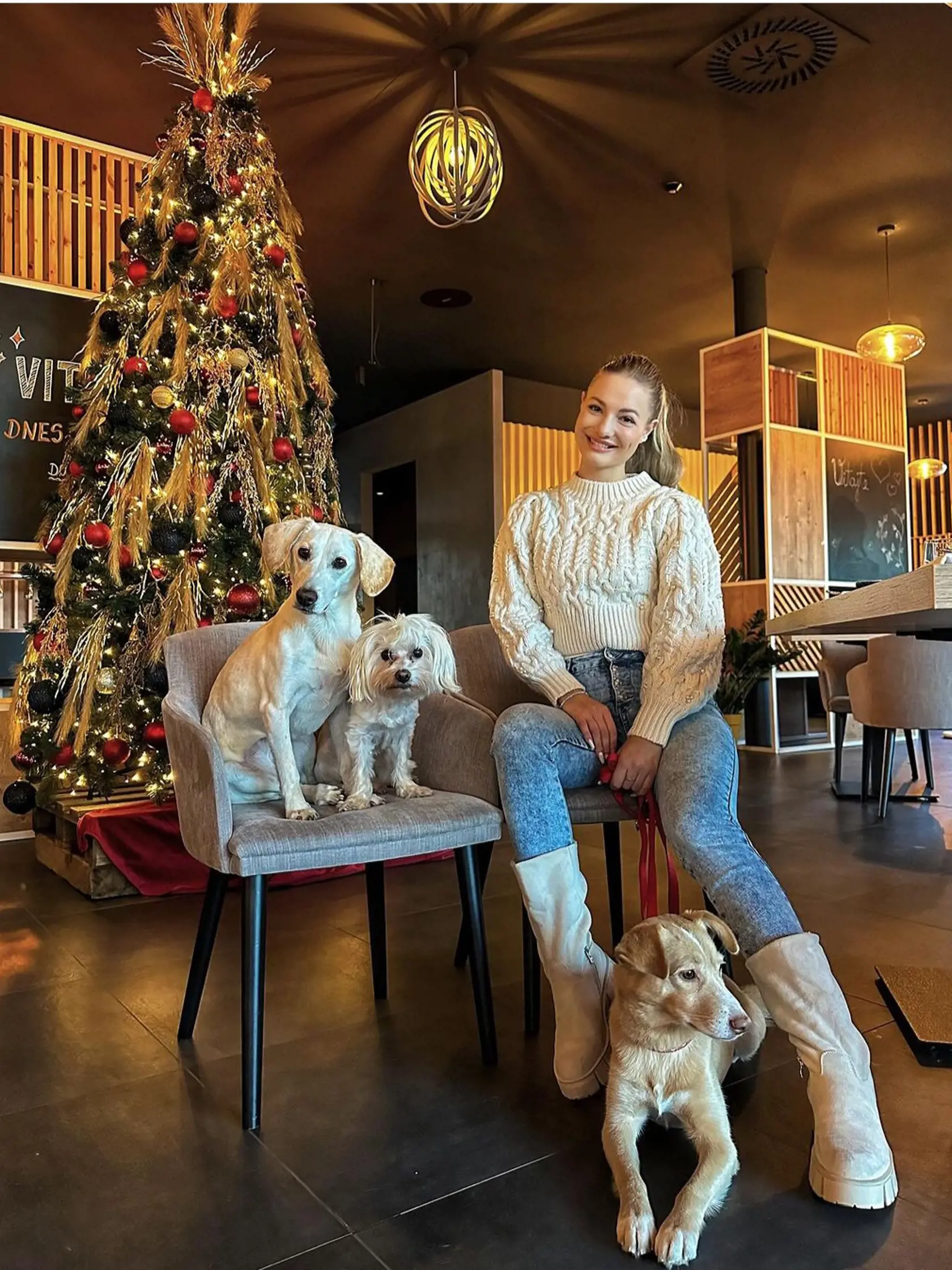 Mirka z Ruže so svojimi miláčikmi