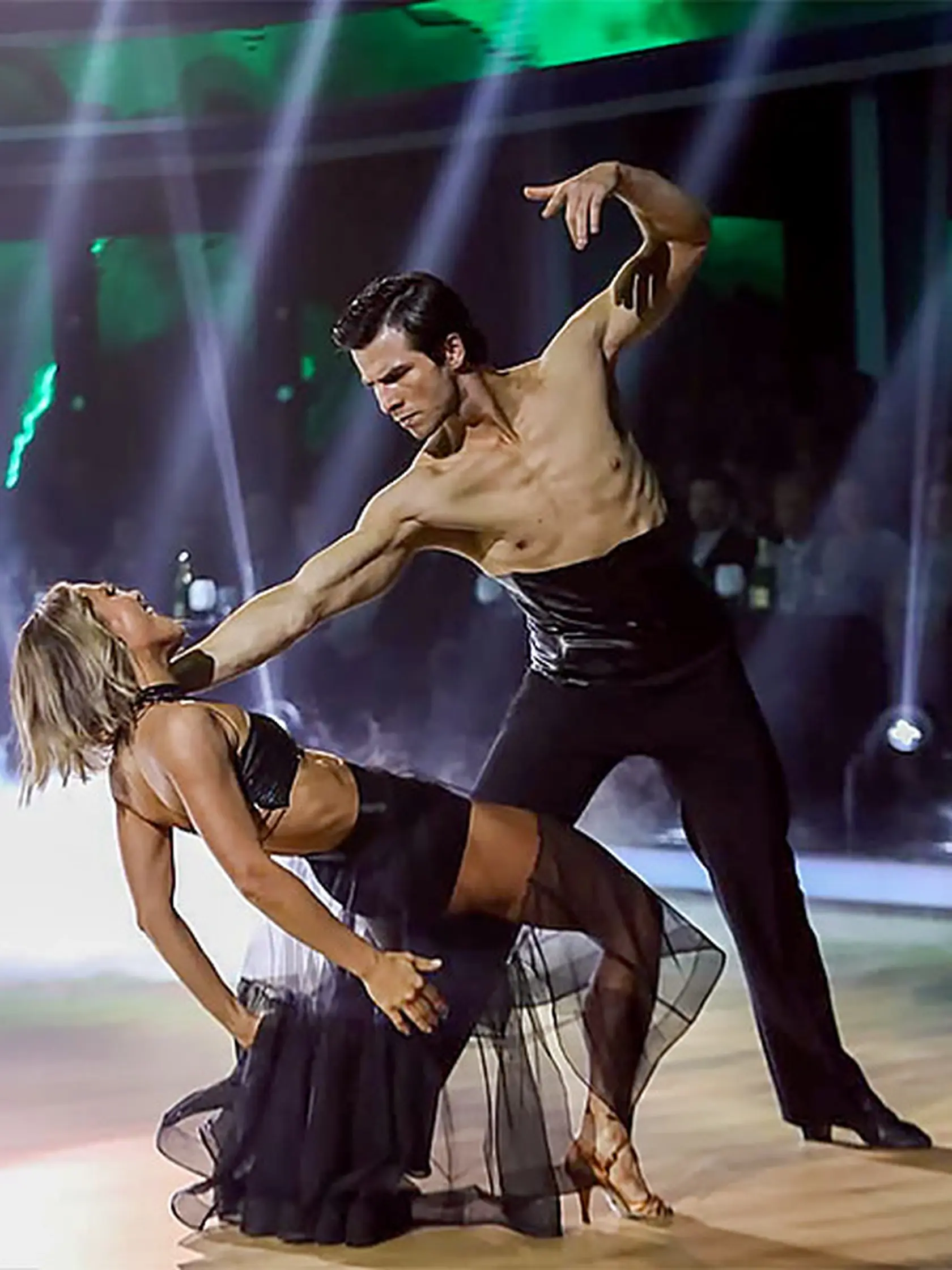 Moment, keď vyhrali. Dominika Rošková otvorila od prekvapenia ústa, Kristián Baran pôsobil ako duchom neprítomný.