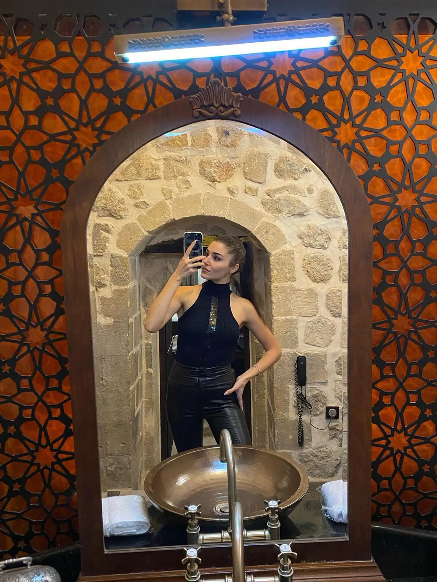 Hande Erçel