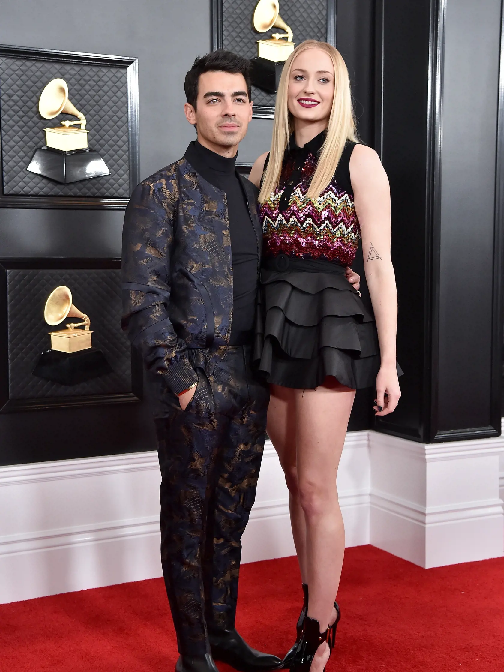 Herečka Sophie Turner s manželom Joeom Jonasom.