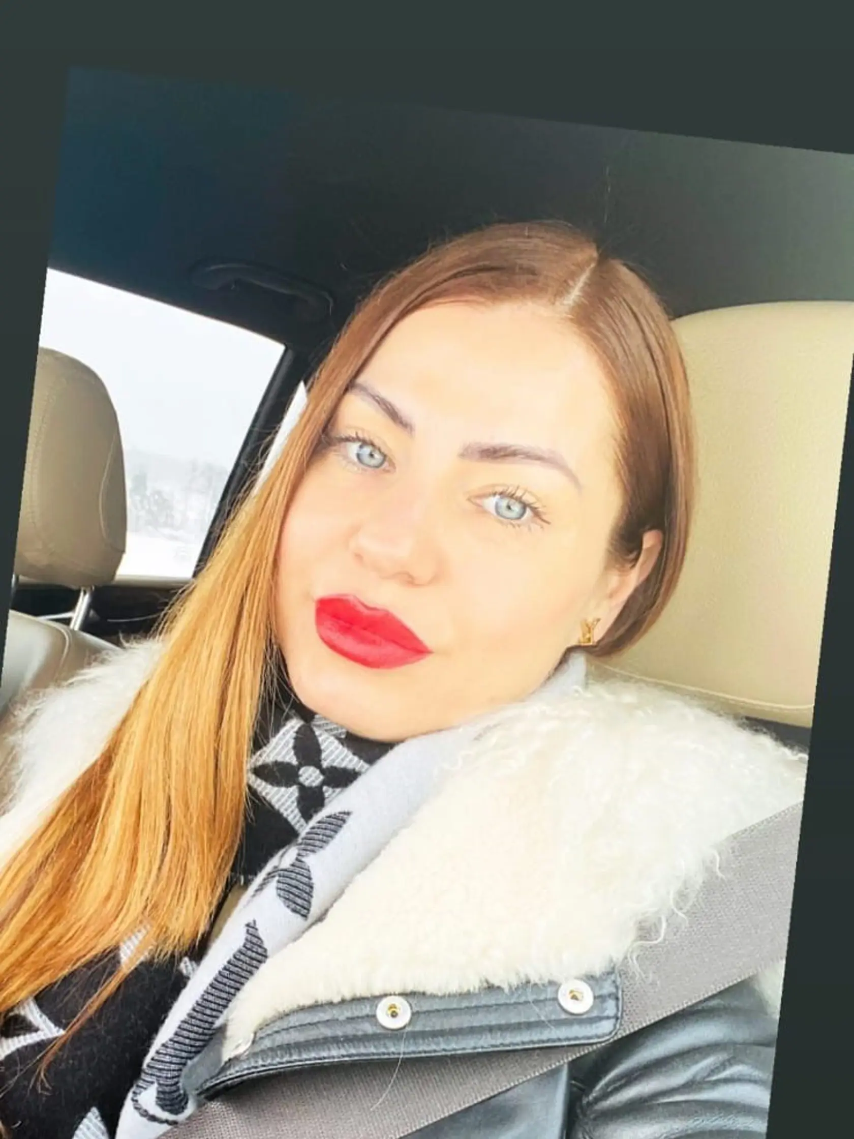 Silvia, Borisova nádejná svokra, zverejnila na sociálnej sieti statusy, v ktorých potvrdila, že malá Sofinka a jej mama sú ich rodina.