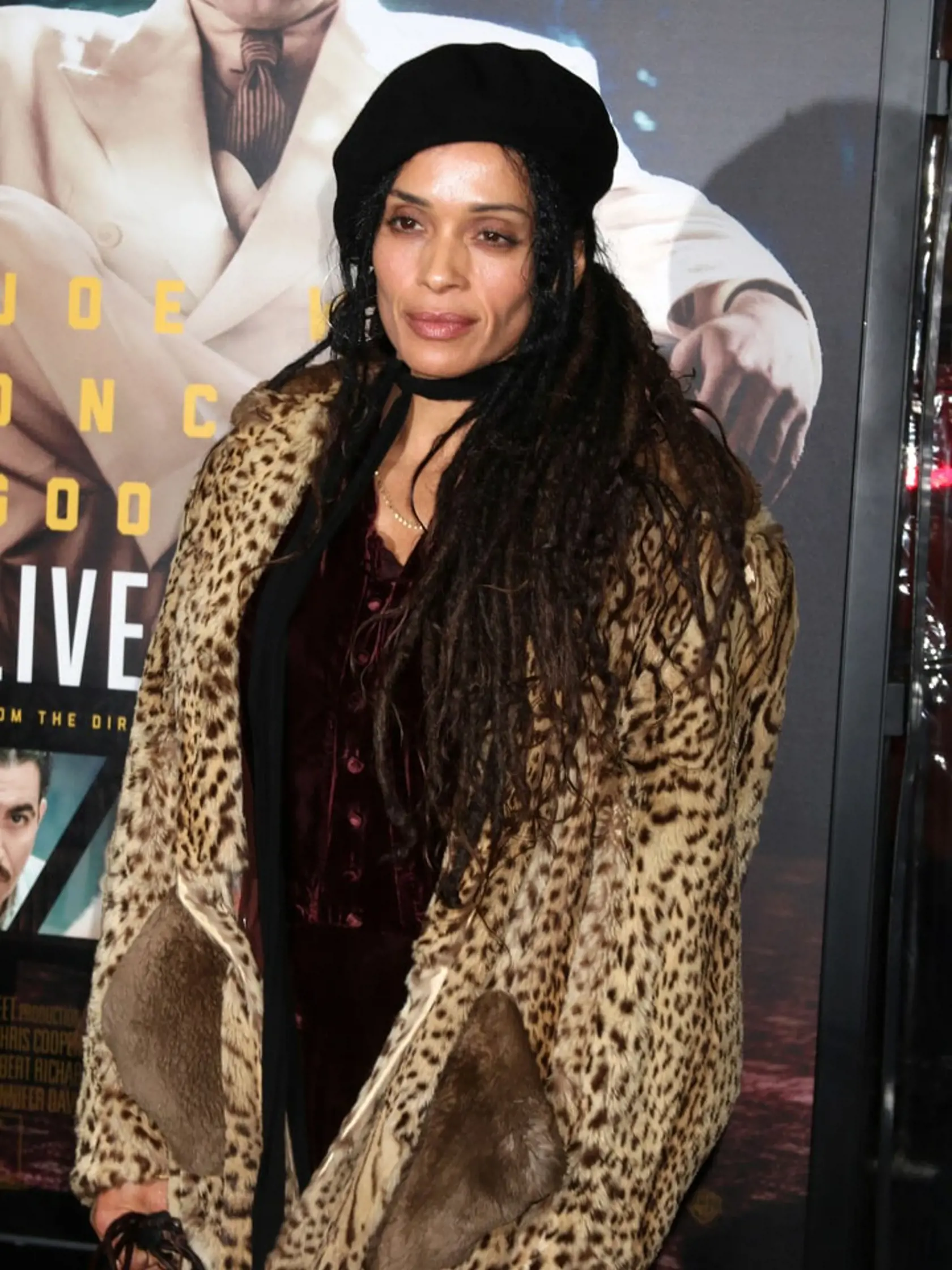 Lisa Bonet (49)