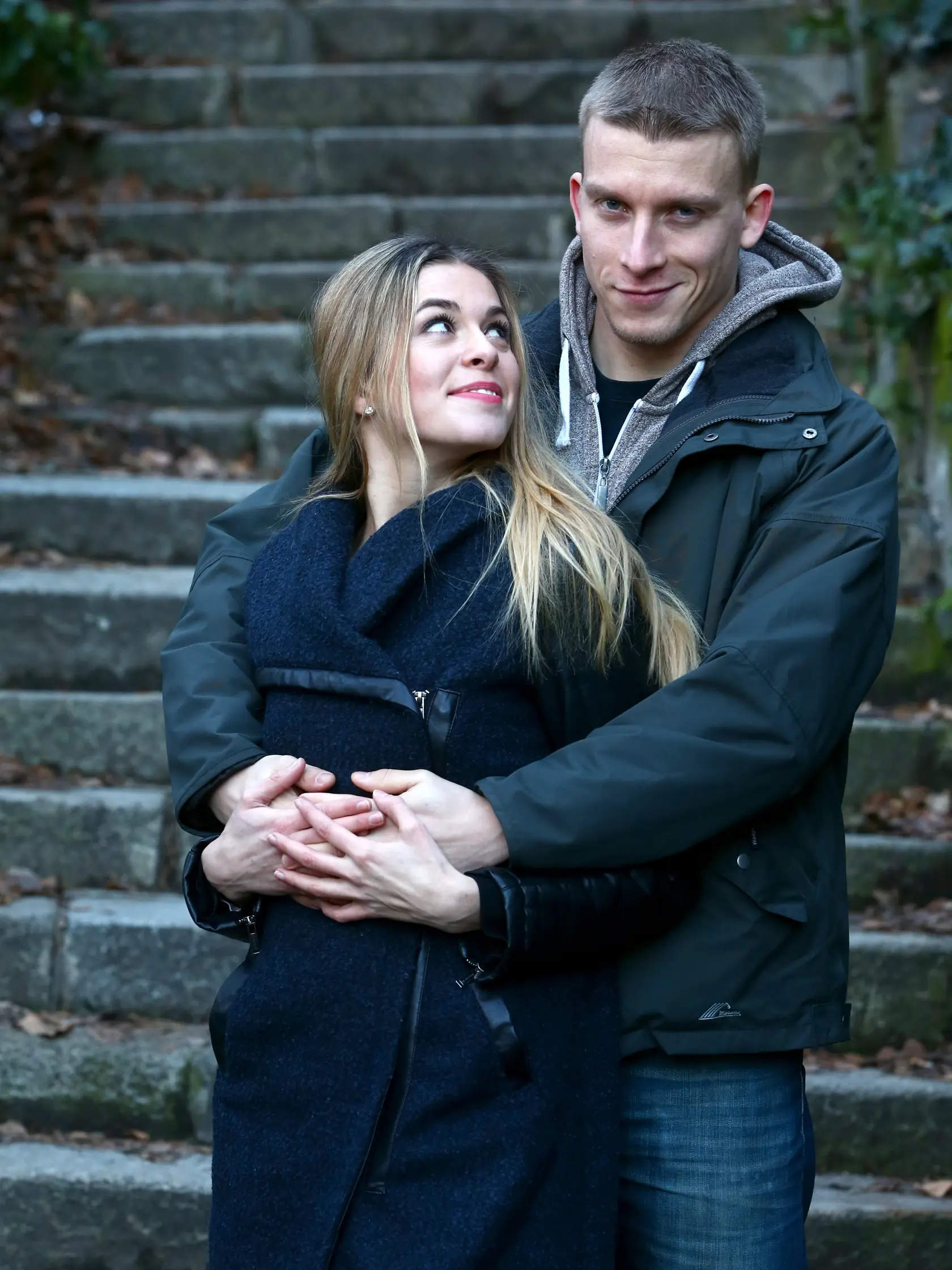 Magazín: Dominika Richterová a Juraj Bača. Mladí slovenskí začínajúci herci, ktorí tvoria pár aj v súkromí si spolu zahrali v TV seriáli Panelák z produkcie TV JOJ.