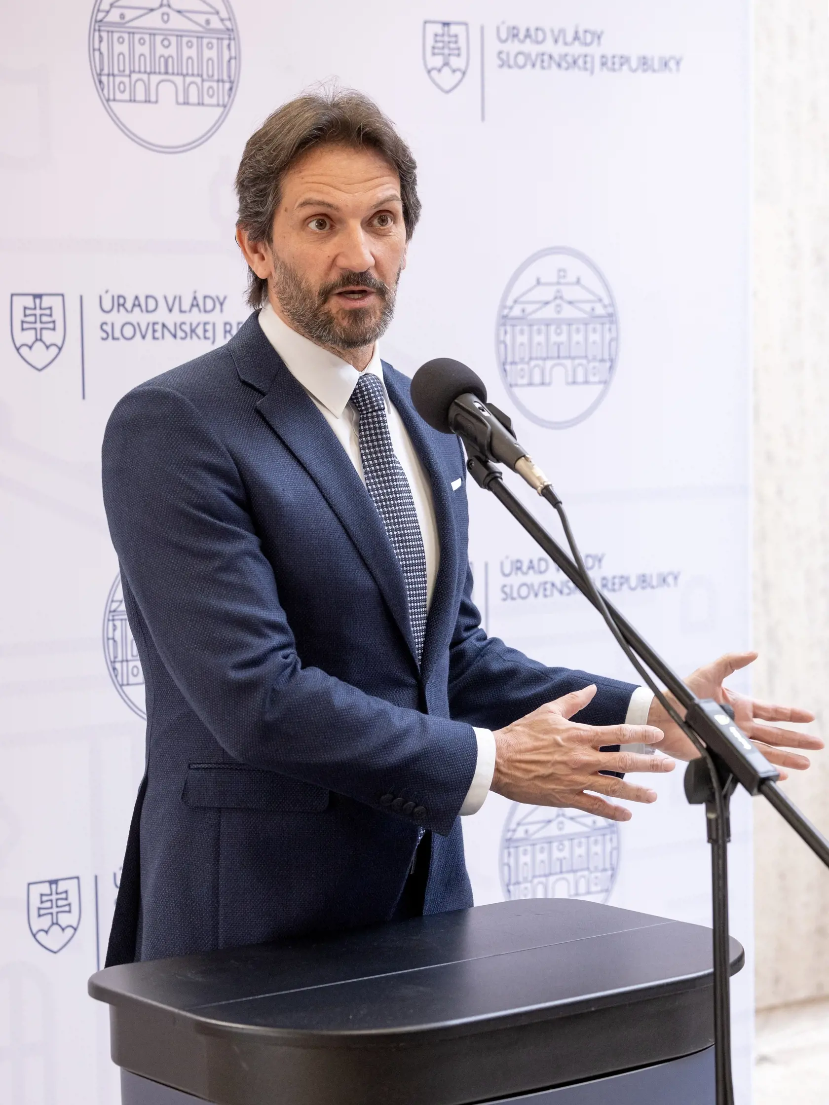 74. schôdza vlády SR. Na snímke je Robert Kaliňák, minister obrany SR.
