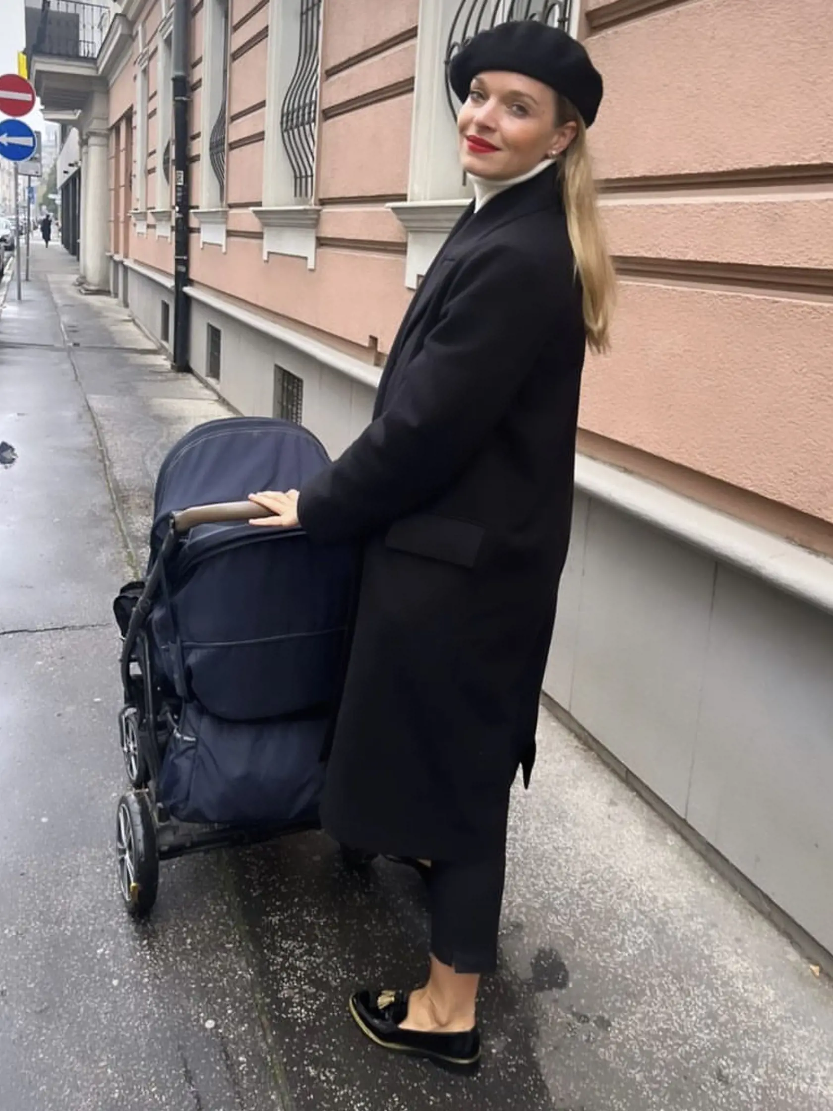 „Kontaktovala som ho z dôvodu pomoci ľuďom a starostovi v obci, kde sú migranti," povedala pre Plus JEDEN DEŇ  bývalá tenistka. „Pán minister sa mi ospravedlnil, pre mňa je to uzavretá vec," dodala stručne.
