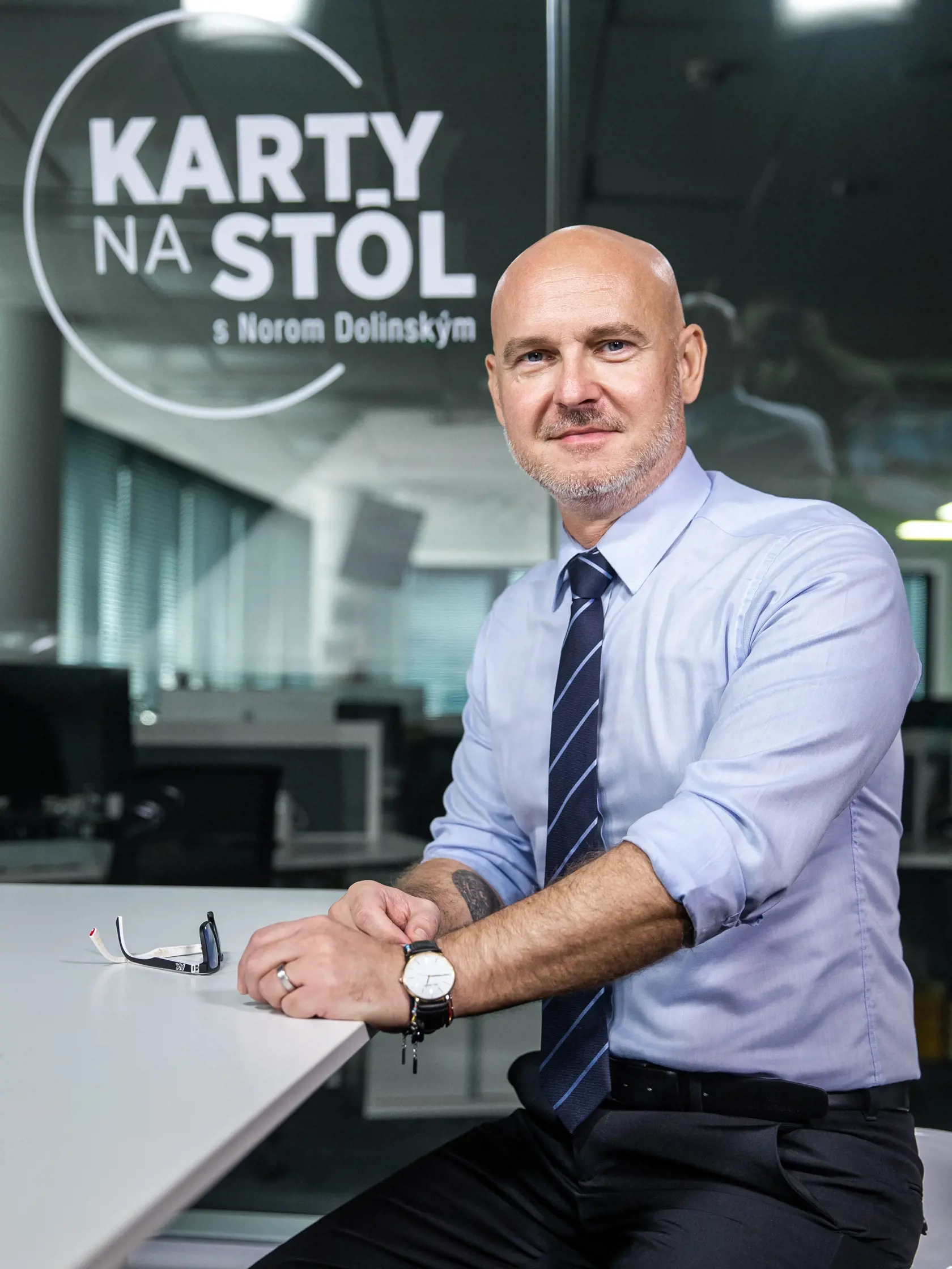 Diskusná relácia "Karty na stôl", ktorej hosťom bol Branislav Gröhling.