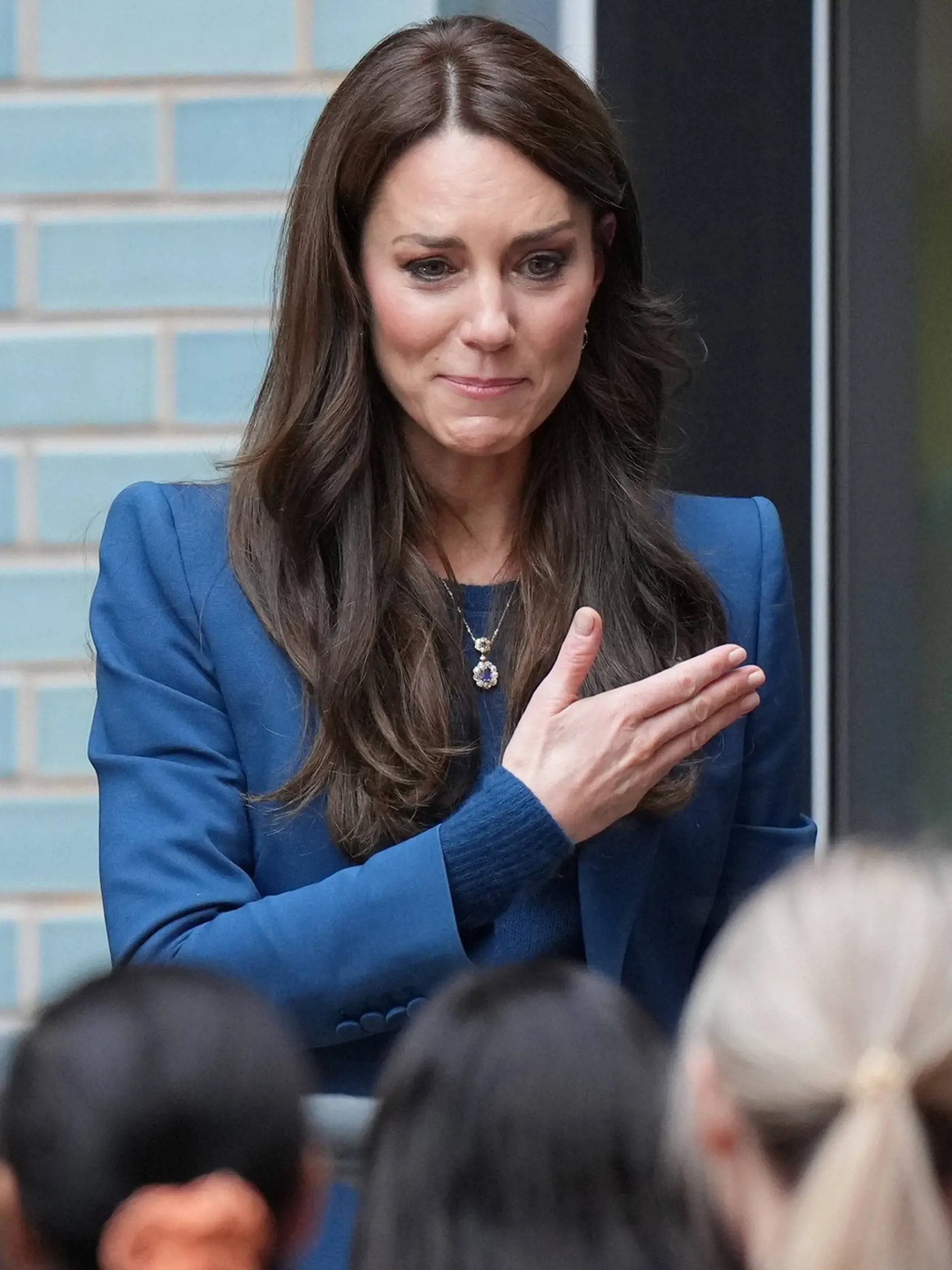 Princezná Kate Middleton (41) je často v nemocniciach pri deťoch, na charitatívnych akciách či spoločenských akciách. Posledná návšteva ju však dojala a priznala, že aj jej deti skončili v rukách lekárov, čo ju obrovsky vystrašilo.