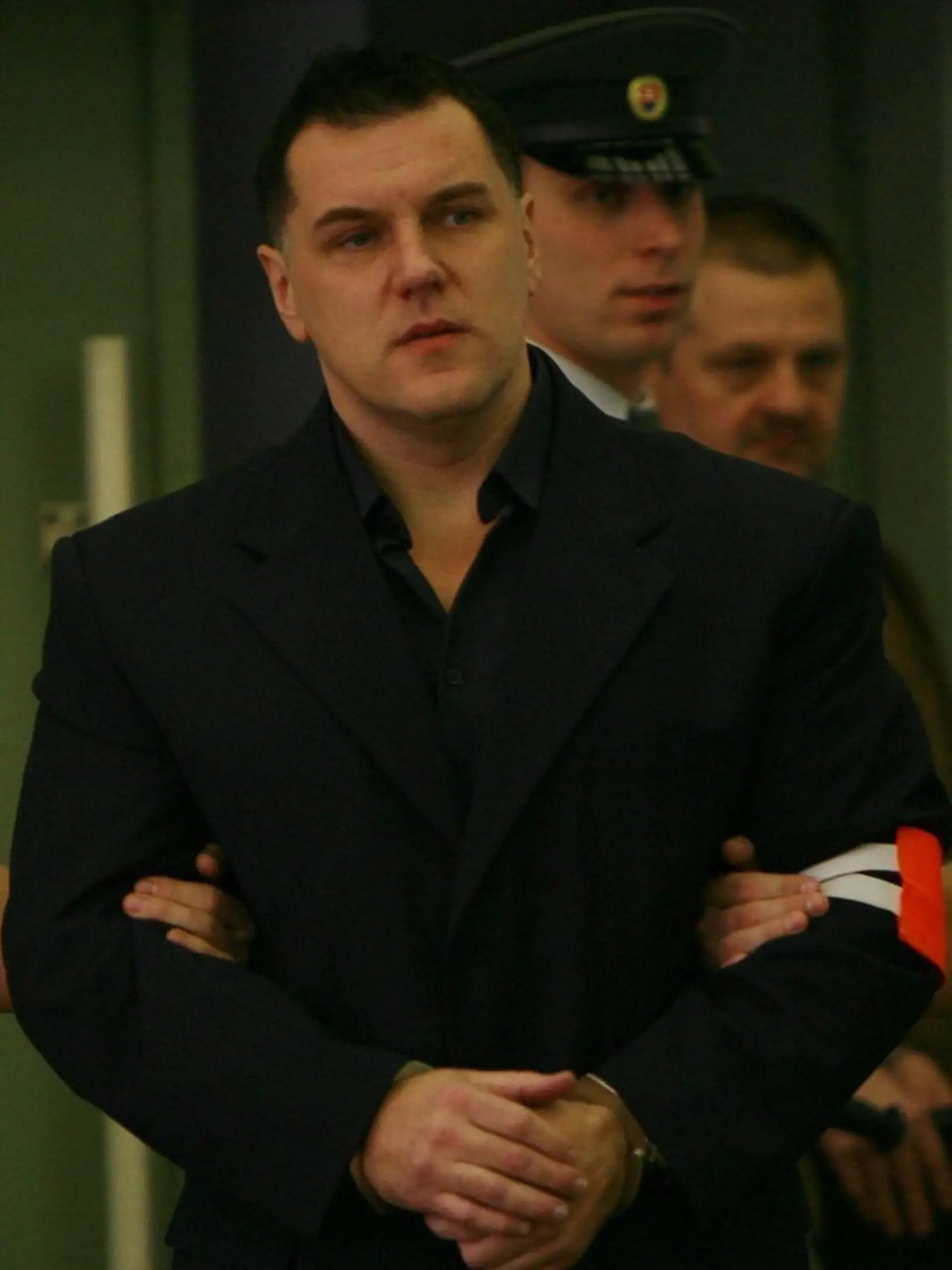 Černák čelí obžalobe zo siedmich vrážd. Vo dvoch z nich svedčí jeho kamarát Milan Reichel.