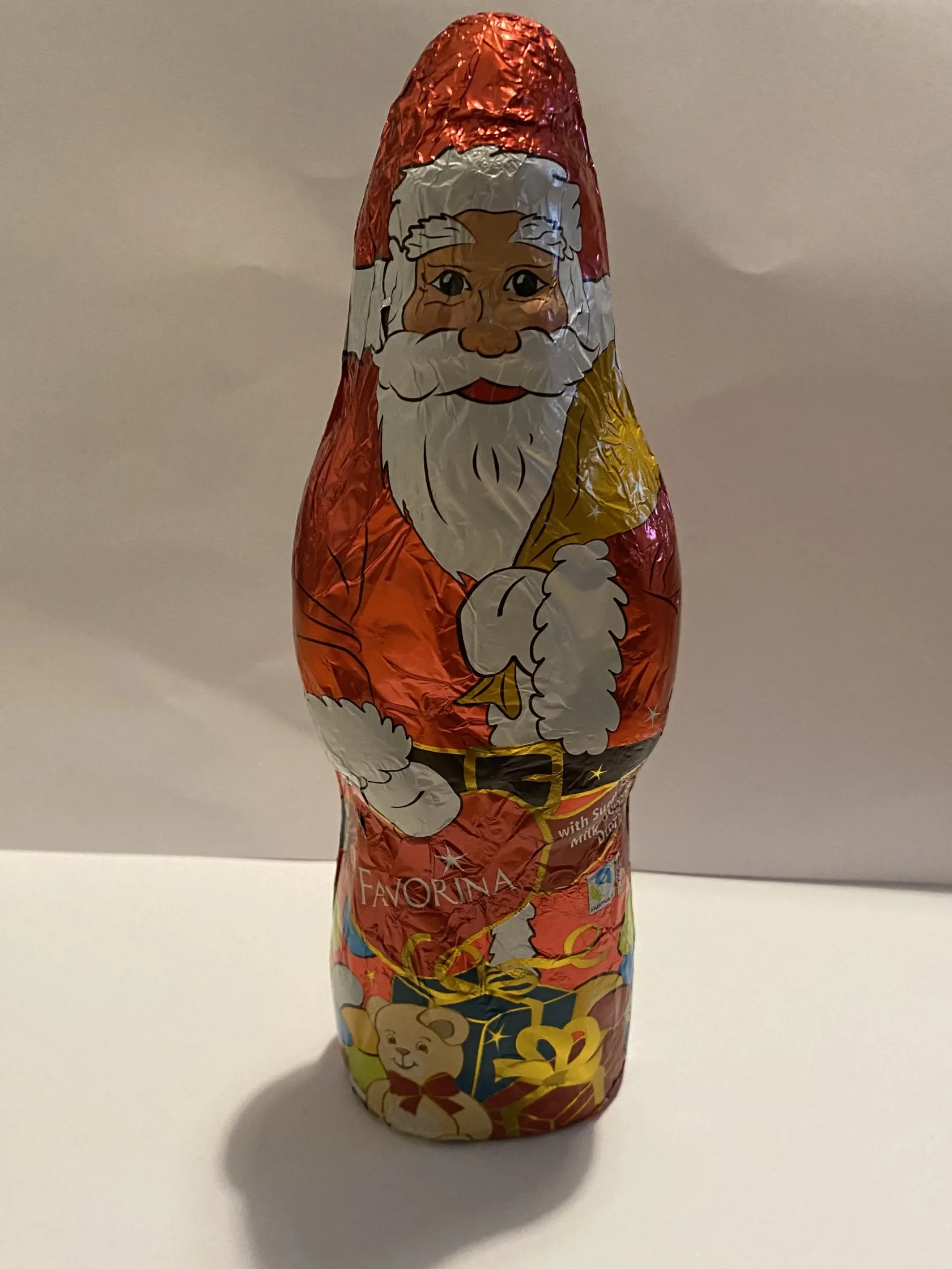 Favorina figúrka z mliečnej čokolády plnená dražé: 1,39€
Odporúčam kupovať figúrky, ktoré obsahujú menej ingrediencií. Detské trávenie je veľmi citlivé a aj citlivo reaguje na rôzne pridané látky v potravinách.