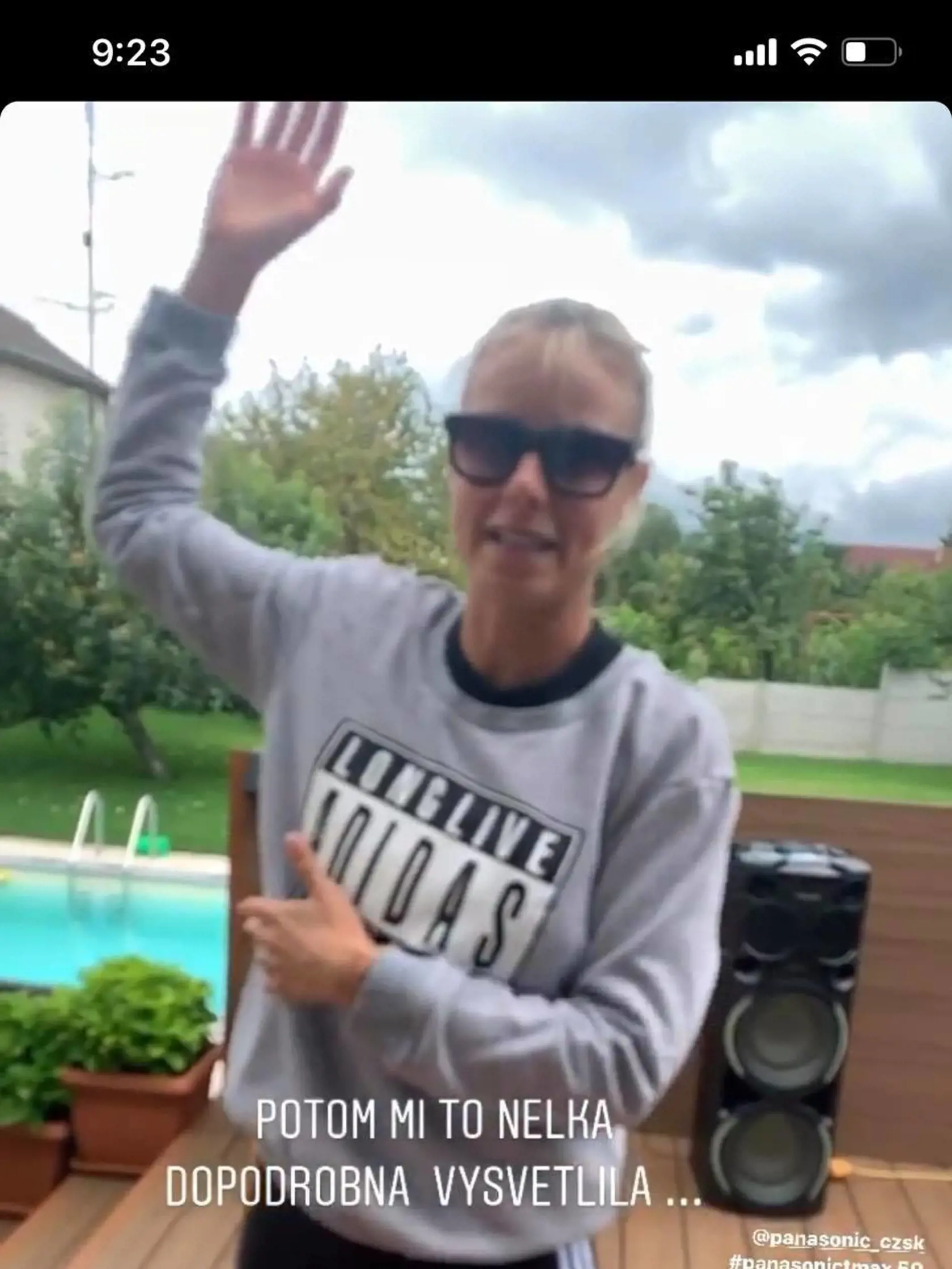 Nela Pocisková dva roky skrýva tvár dcérky Liany, no najnovšie to Filip Tůma neodhadol a omylom ju ukázal v spomalenom videu na Instagram.