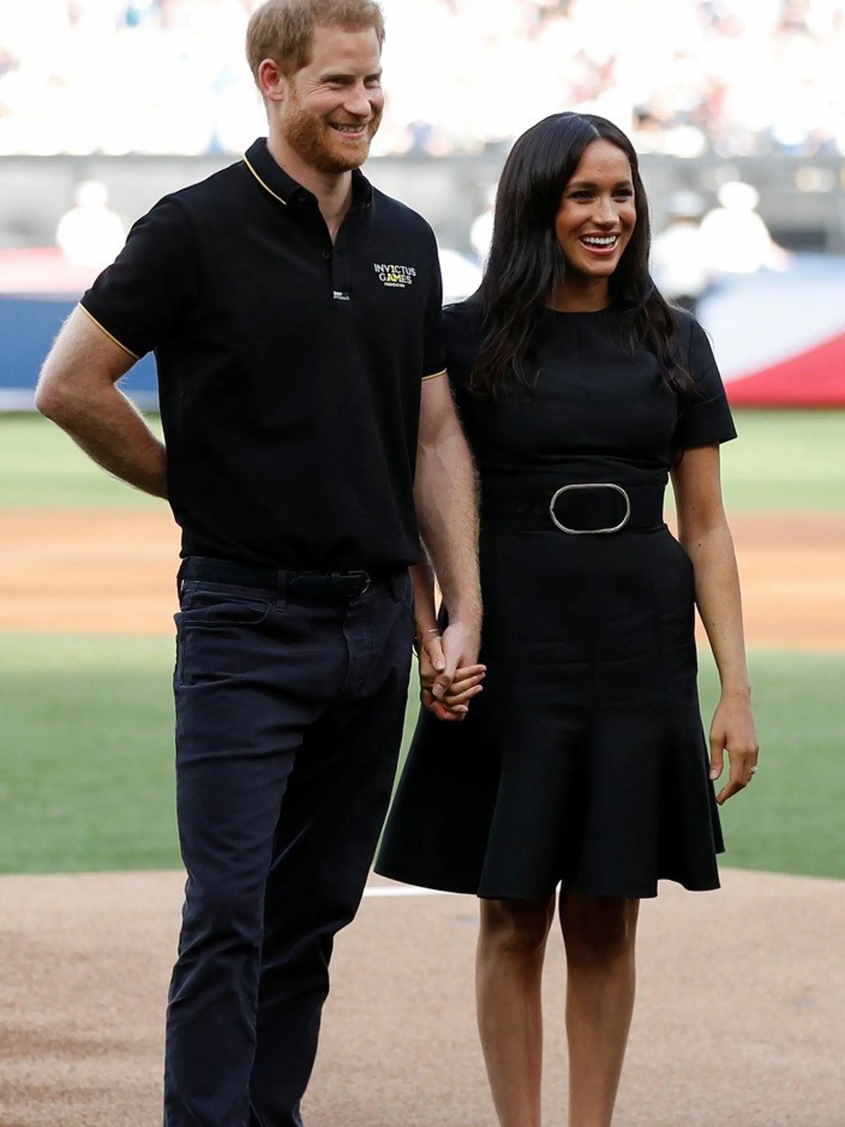 Manželia Harry a Meghan porušili už viacero kráľovských pravidiel - uvidíme, ako to bude s ich druhým dieťaťom.