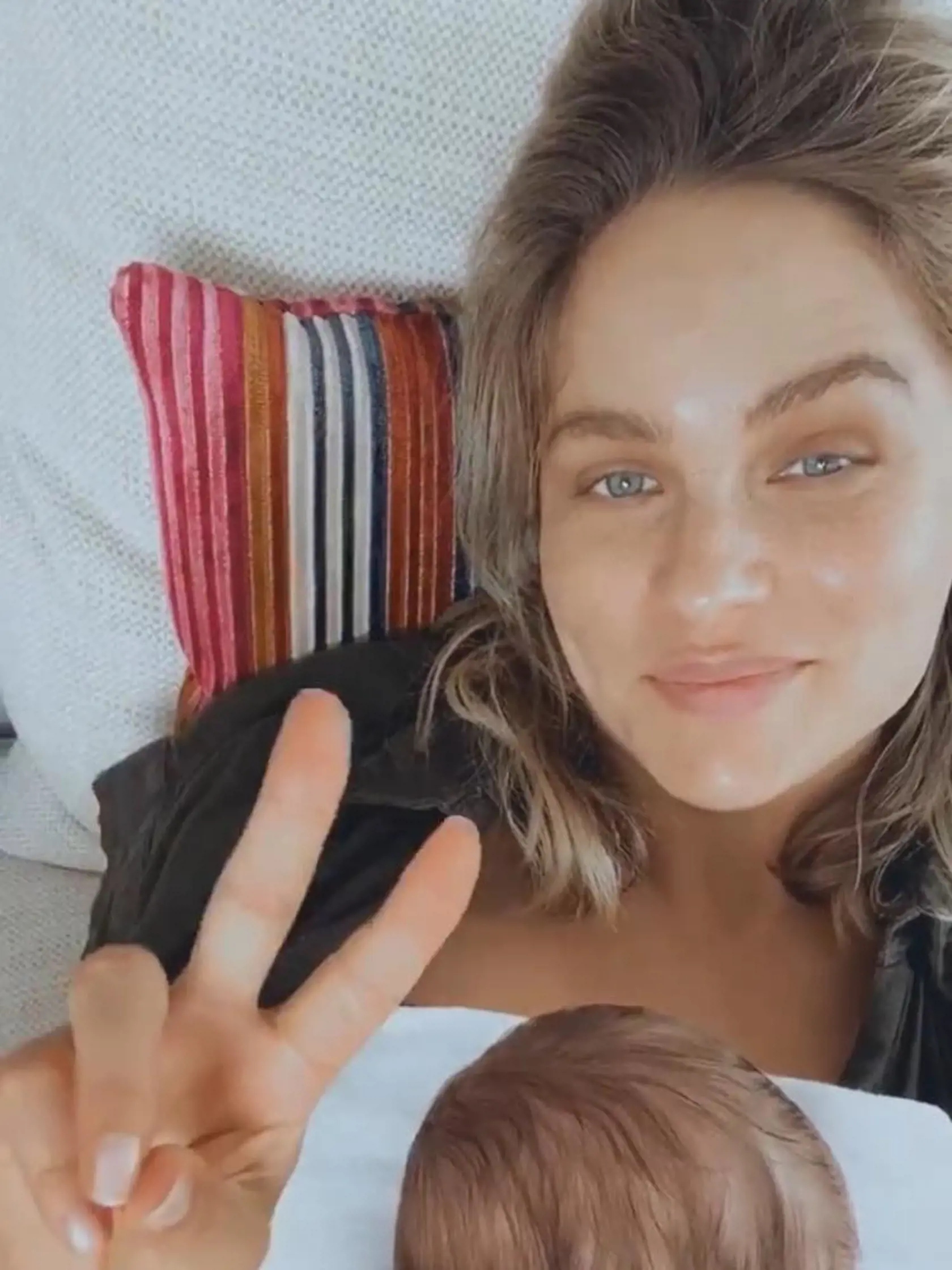 Ivana Gáborík tiež zapĺňa Instagram fotkami s dcérkou Bellkou.