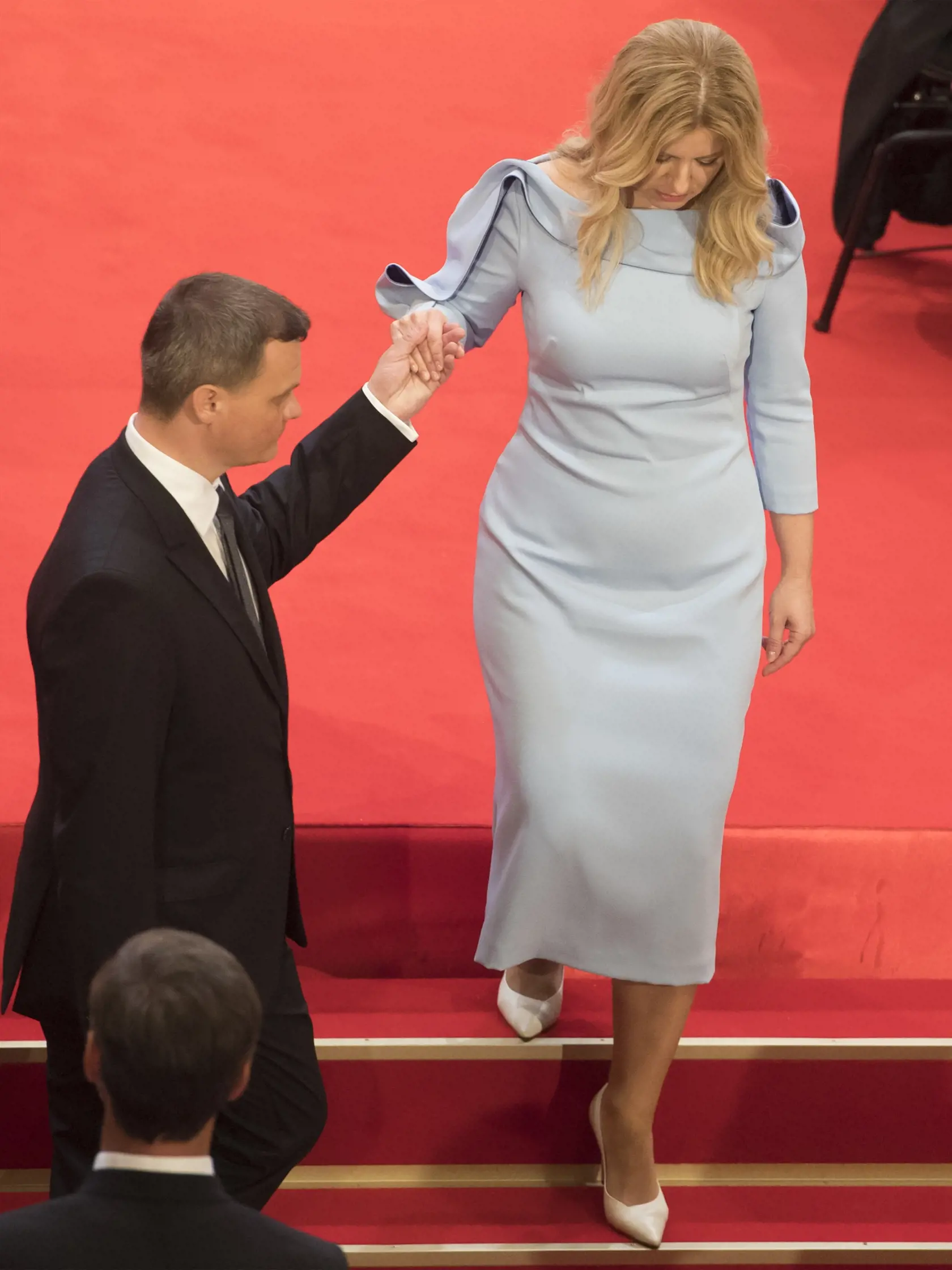 Prezidentka Zuzana Čapuotvá dnes navštívila základnú školu v Smoleniciach.