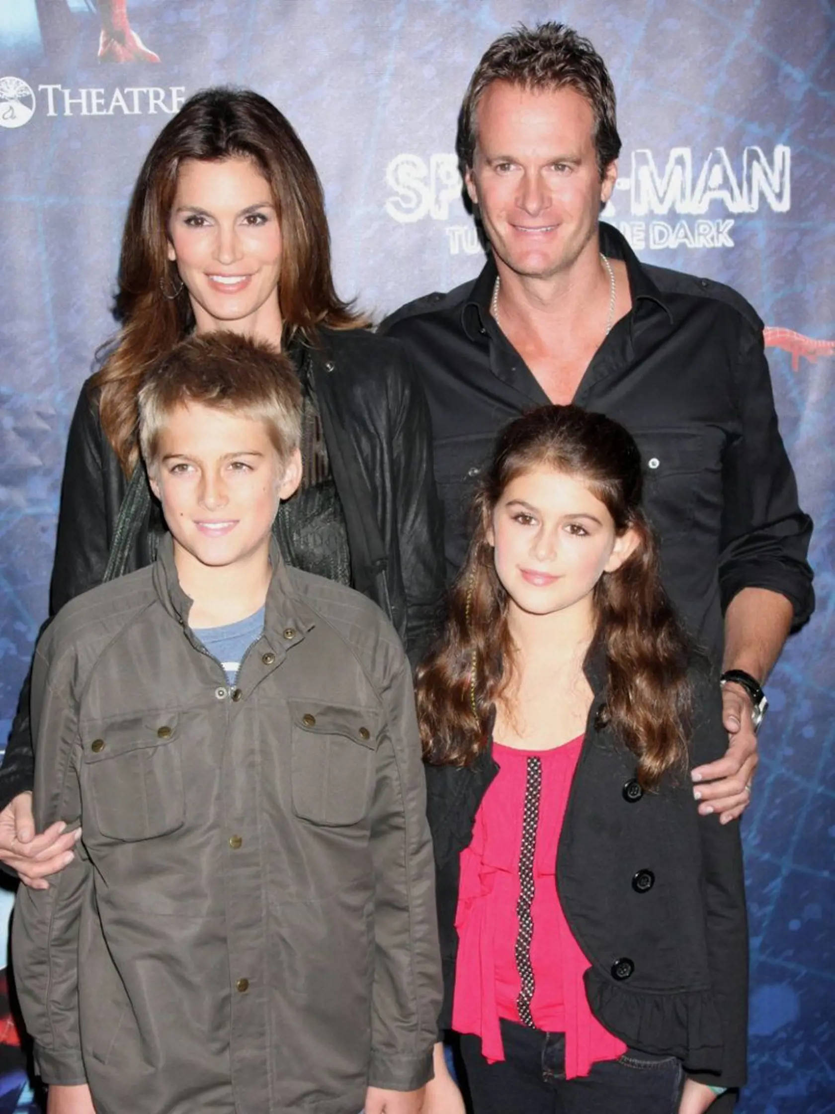 Iba 9-ročná dcéra Cindy Crawford Kaia prišla na premiéru muzikálu Spider-man nalíčená.