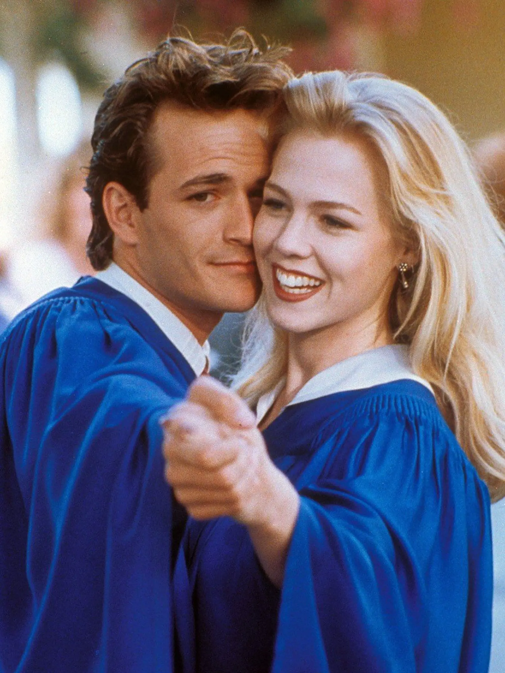 Luke Perry ako Dylan a Jennie Garth ako Kelly (seriál Beverly Hills 90210)