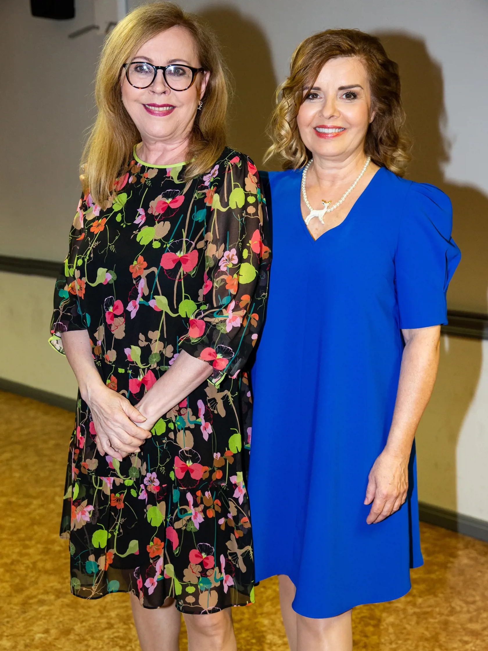 Natáčanie zábavnej relácie RTVS v Bratislave. Na snímke Marta Sládečková a Zuzana Tlučková.