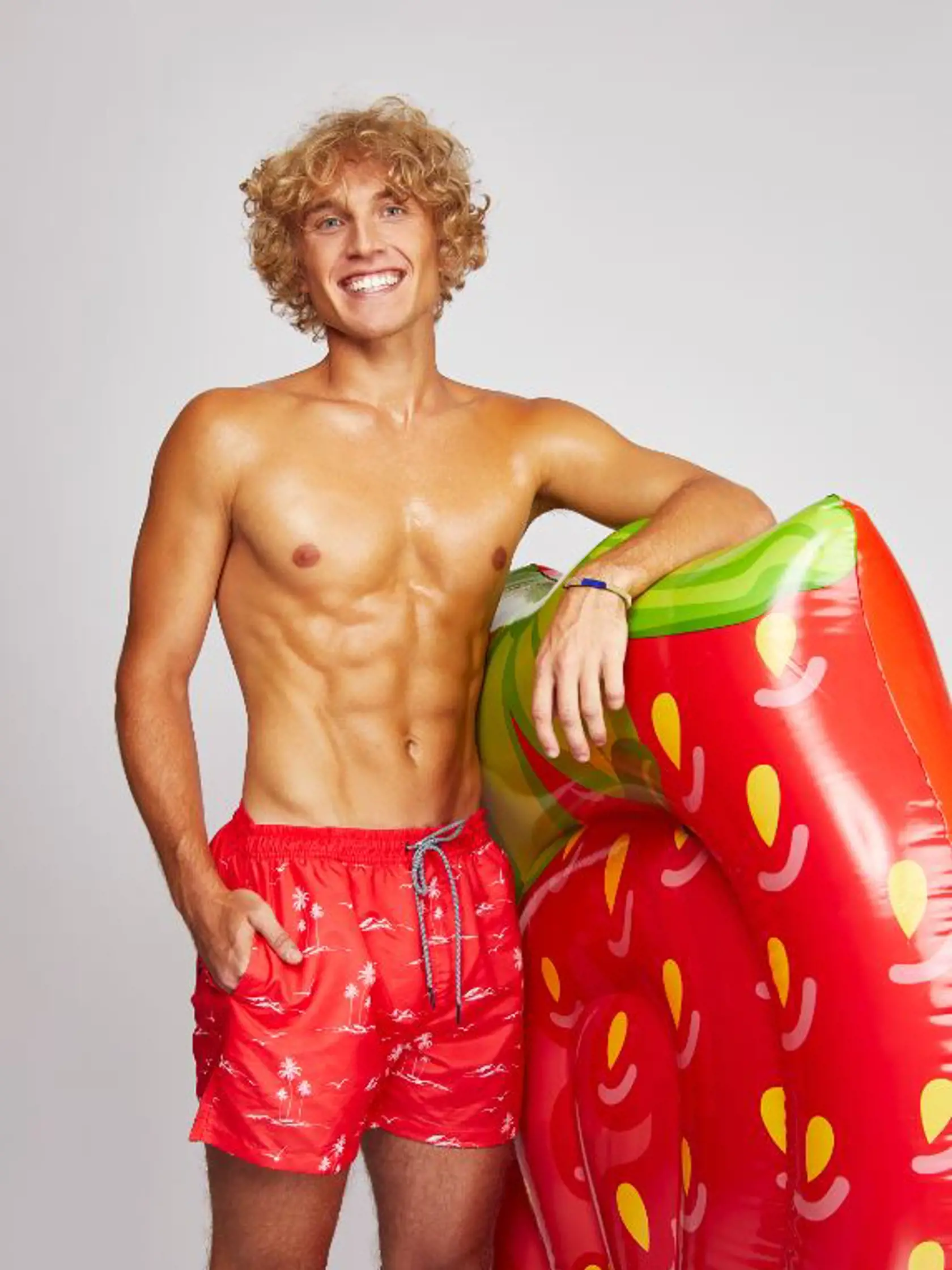 Chris z Love Islandu.