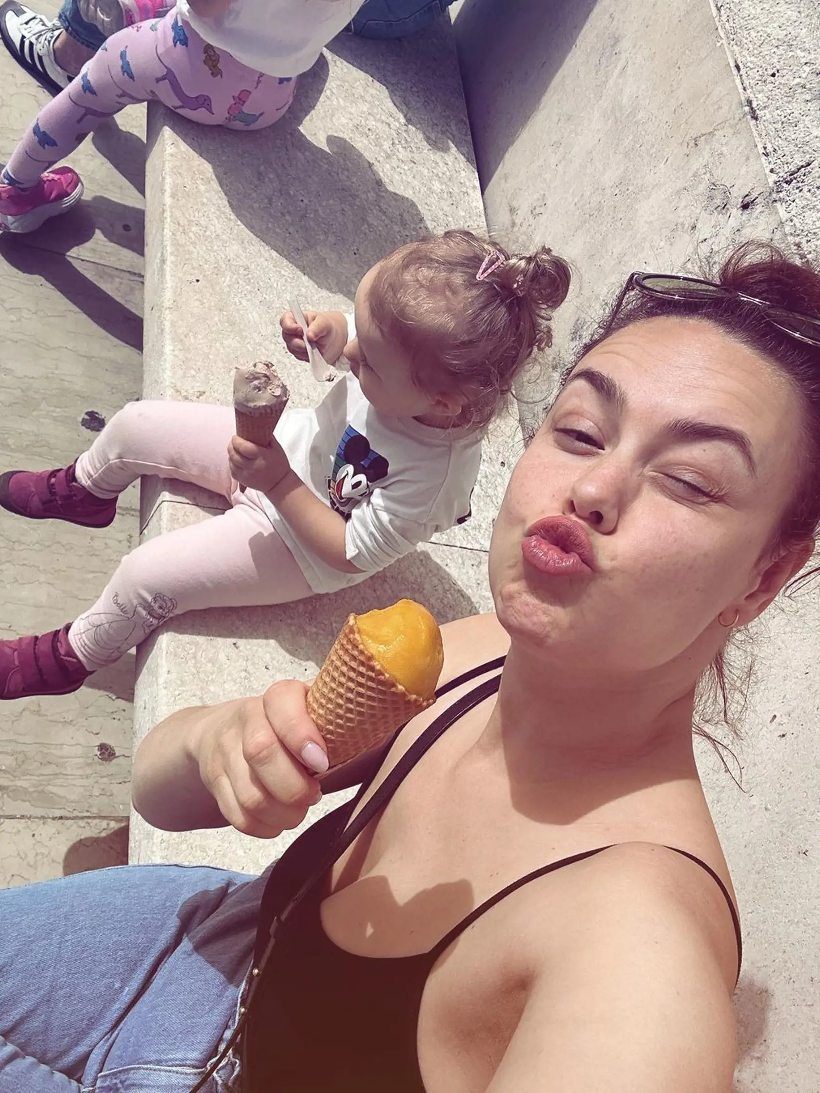 Dominika Kavaschová s dcérkou Maiou.