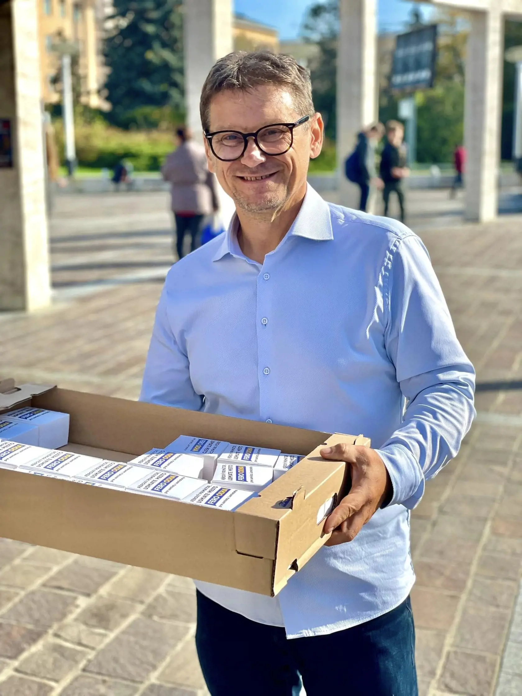 František Oľha počas volebnej kampane pôsobil ako úplne iný muž. Zhodil desiatky kíl a pridalo mu to na imidži. Počas kampane sľuboval MHD zadarmo a nenavyšovanie poplatkov.